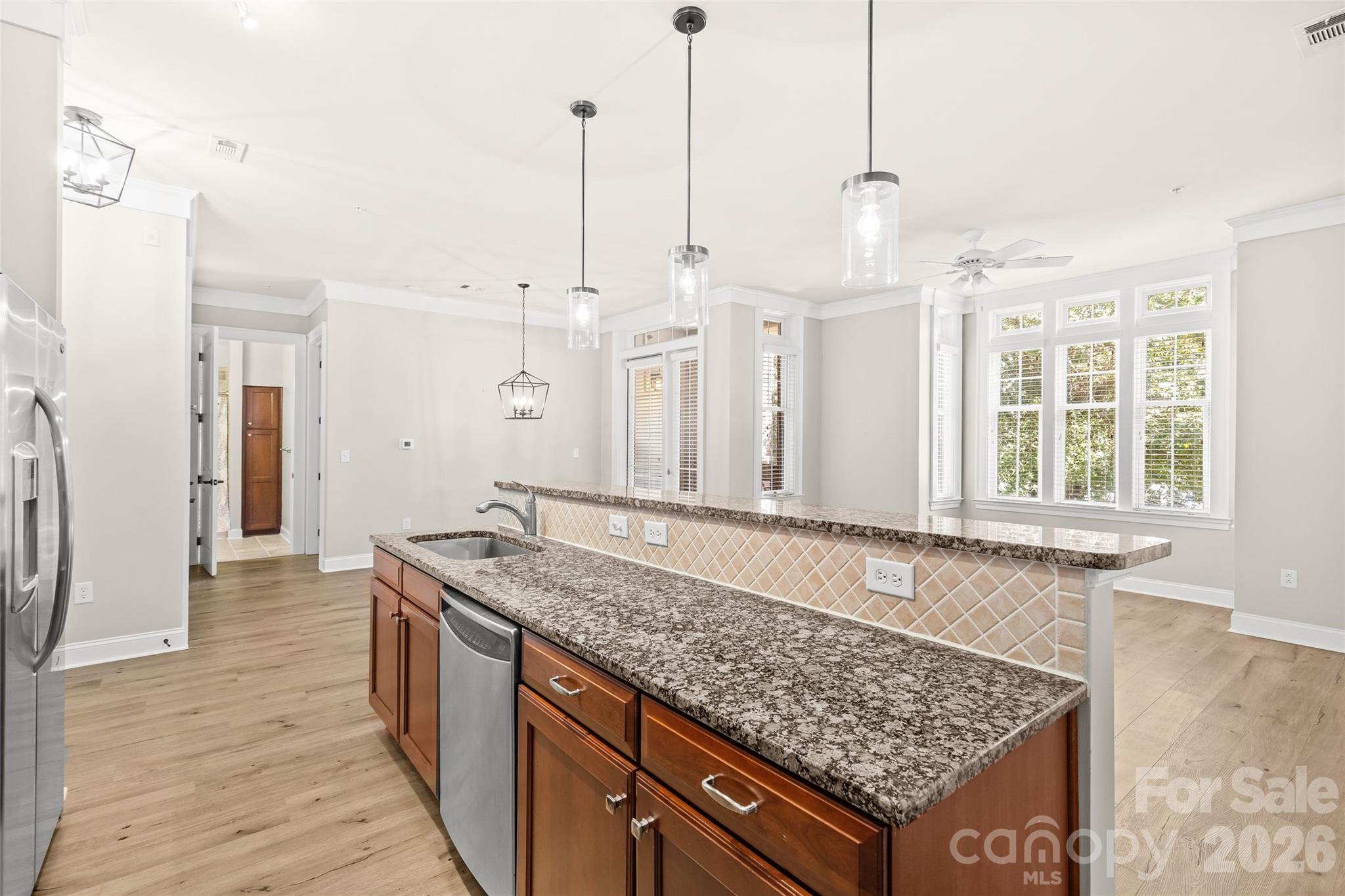 Condominium at 2810 Selwyn Avenue, Charlotte, photo 10 of 48