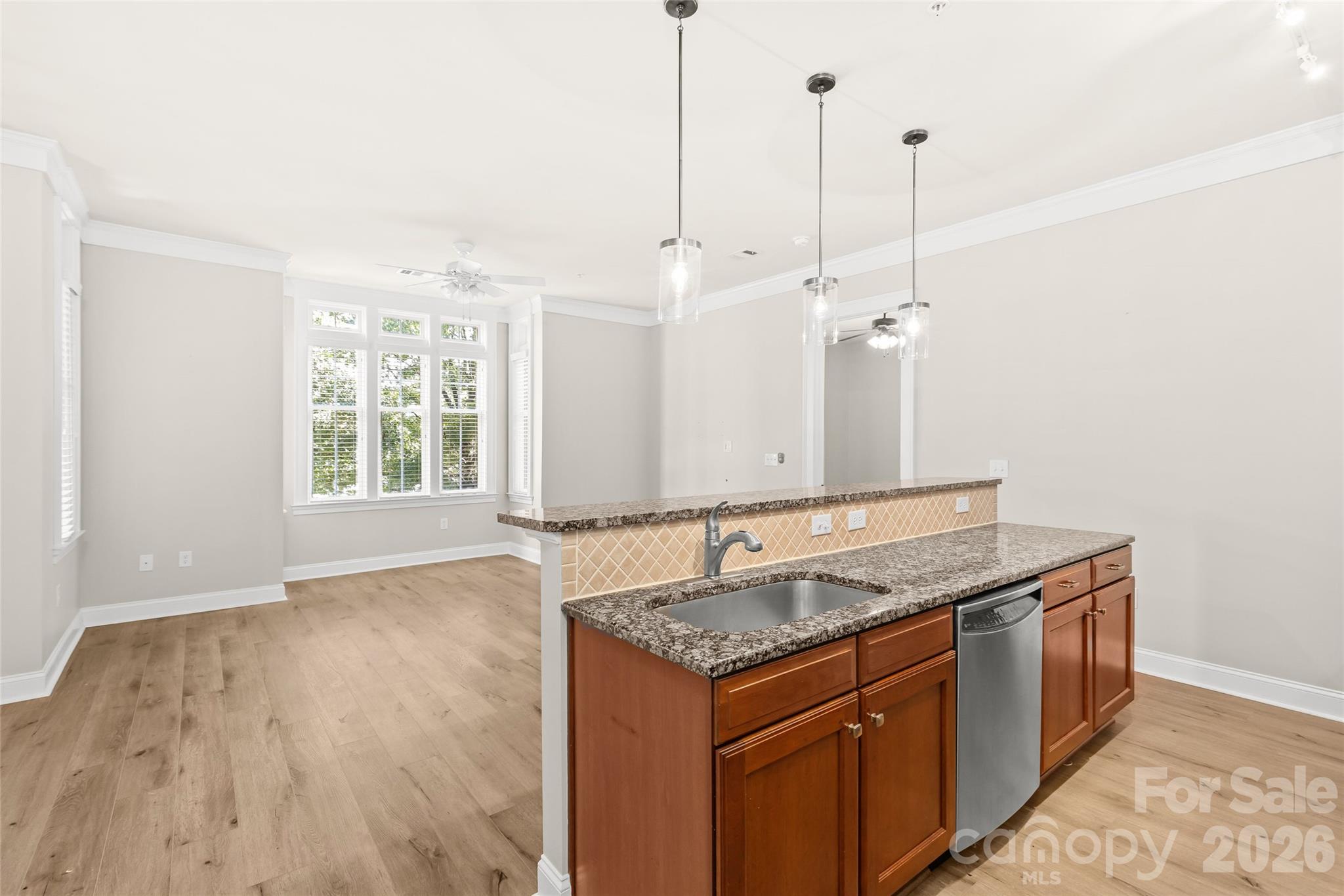 Condominium at 2810 Selwyn Avenue, Charlotte, photo 12 of 48