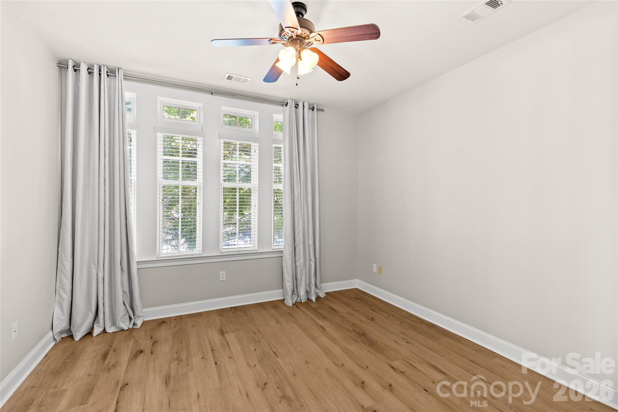 Condominium at 2810 Selwyn Avenue, Charlotte, photo 18 of 48
