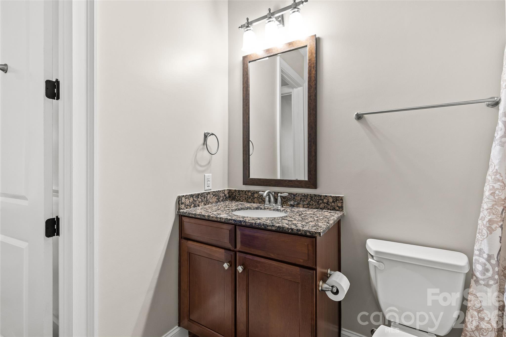 Condominium at 2810 Selwyn Avenue, Charlotte, photo 25 of 48