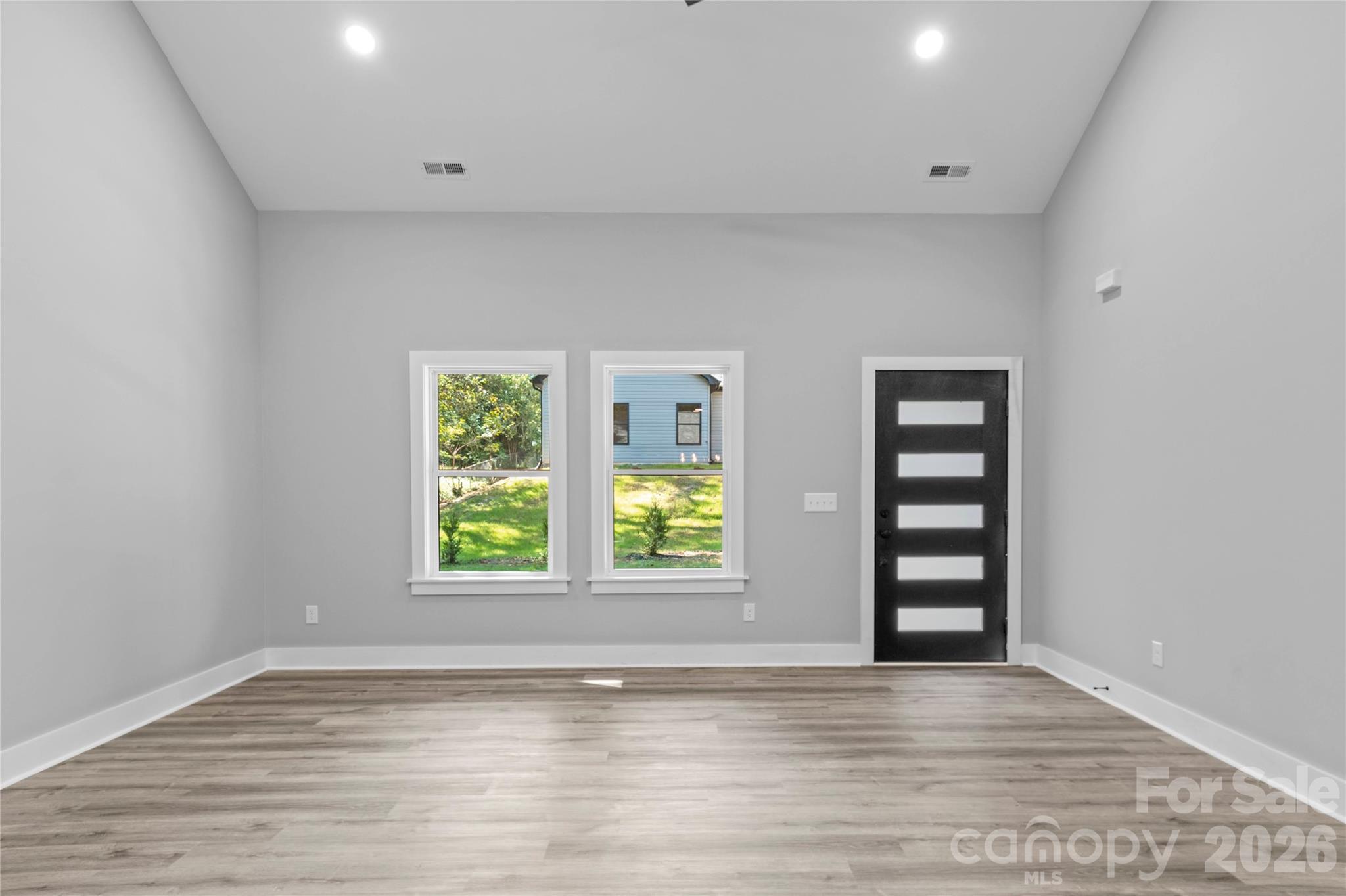 Single Family Residence at 2309 Frederick Drive, Winston Salem, photo 5 of 30