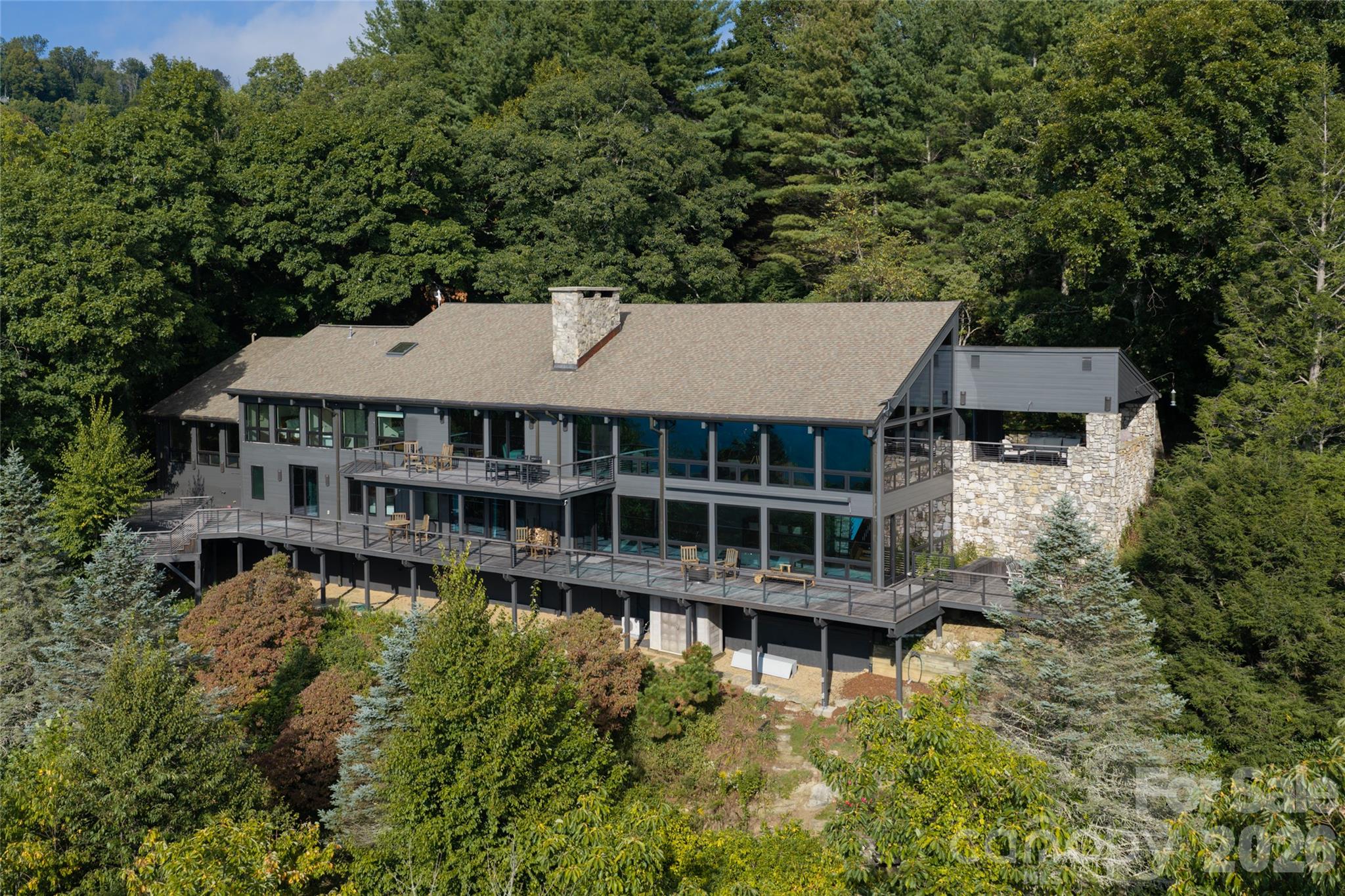 Single Family Residence at 28 Peach Knob Drive, Asheville, photo 2 of 48