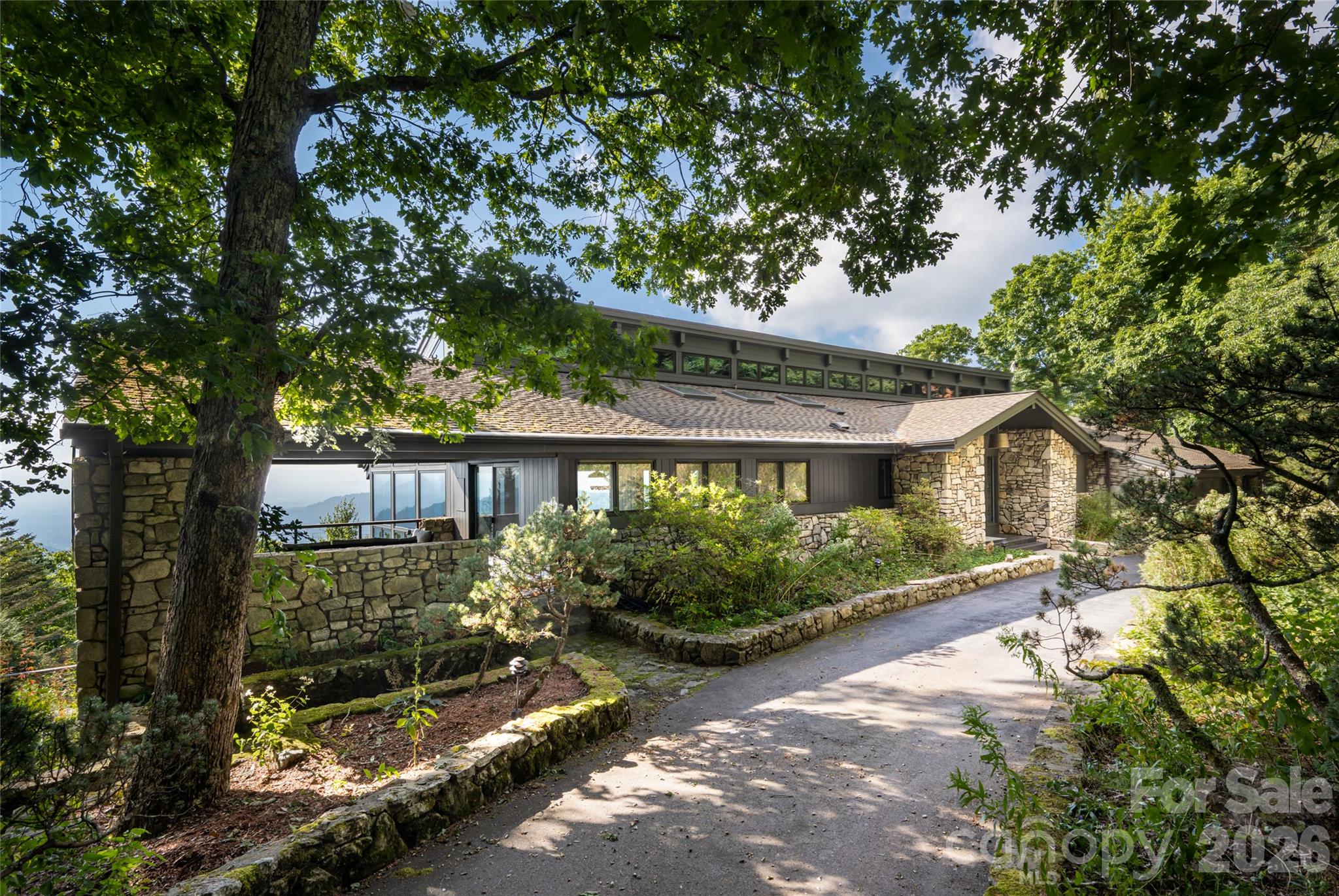 Single Family Residence at 28 Peach Knob Drive, Asheville, photo 7 of 48