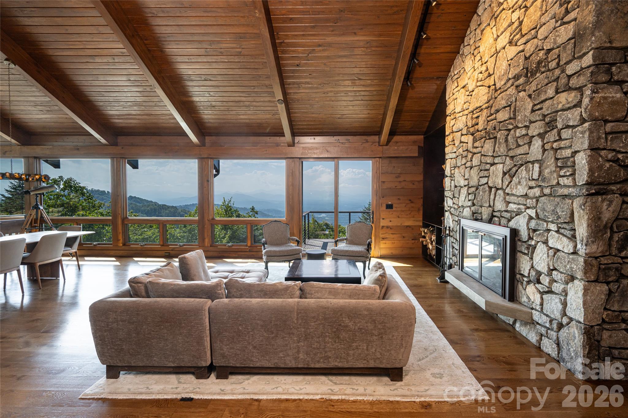 Single Family Residence at 28 Peach Knob Drive, Asheville, photo 4 of 48