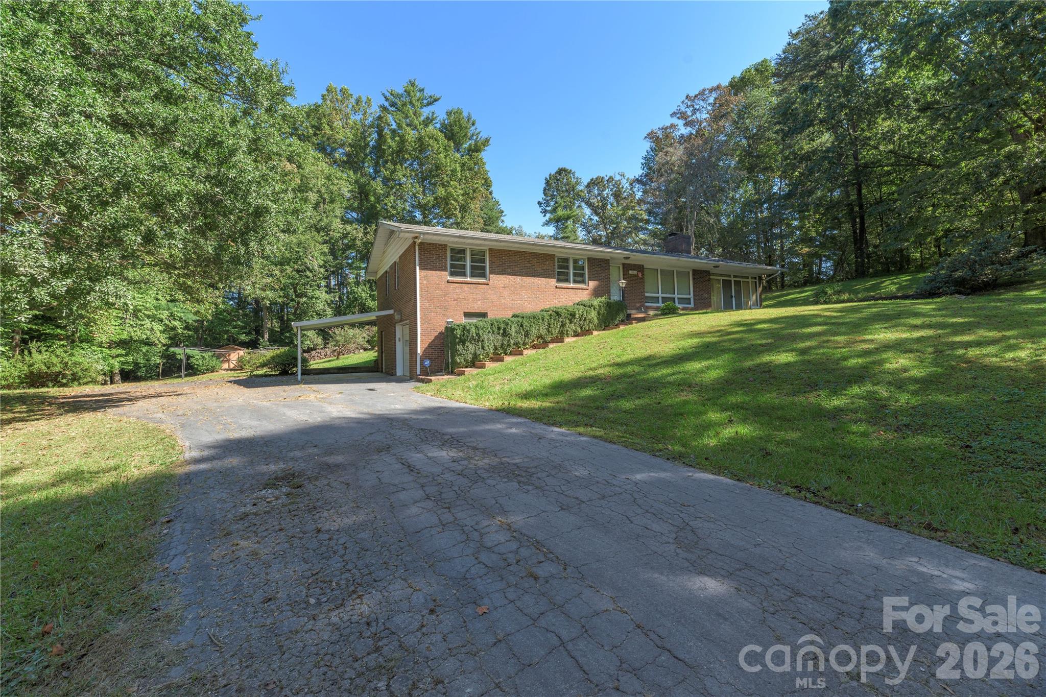 Long paved Driveway - 2882 Butler Bridge Road, Mills River