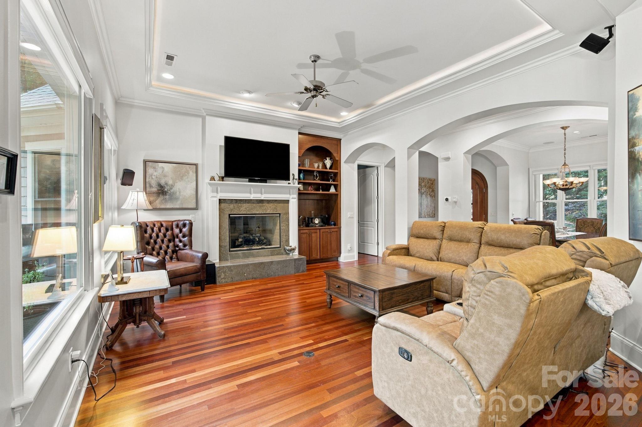 Great Room vue from Kitchen area - 119 Whaling Lane, Mooresville