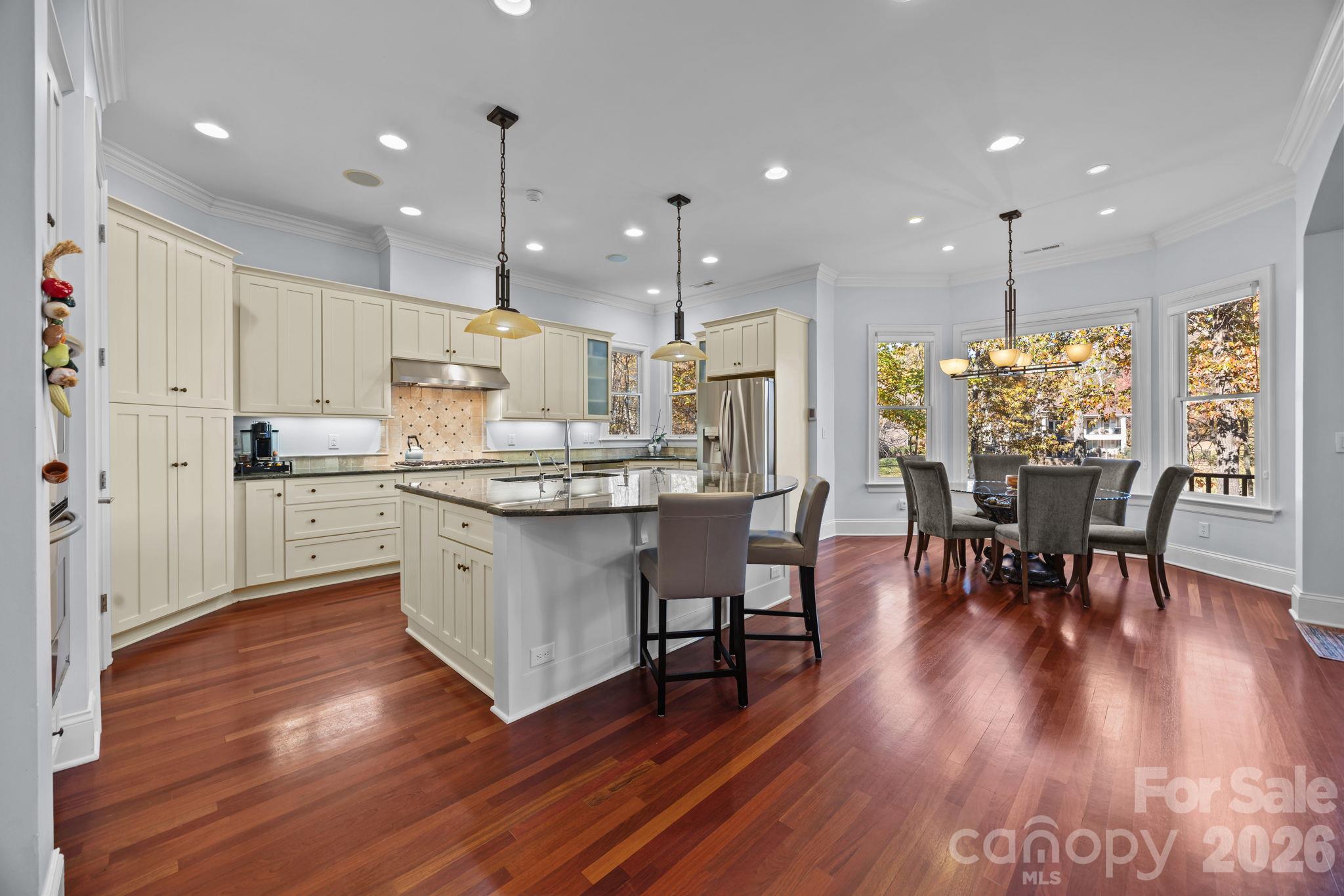 Breakfast nook & Kitchen - 119 Whaling Lane, Mooresville