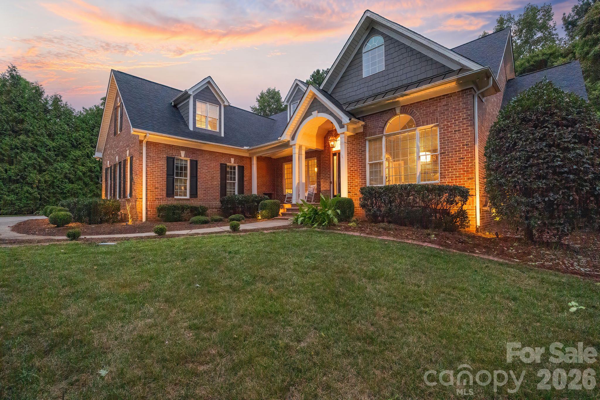 Single Family Residence at 9263 Egret Ridge, Belmont, photo 3 of 45
