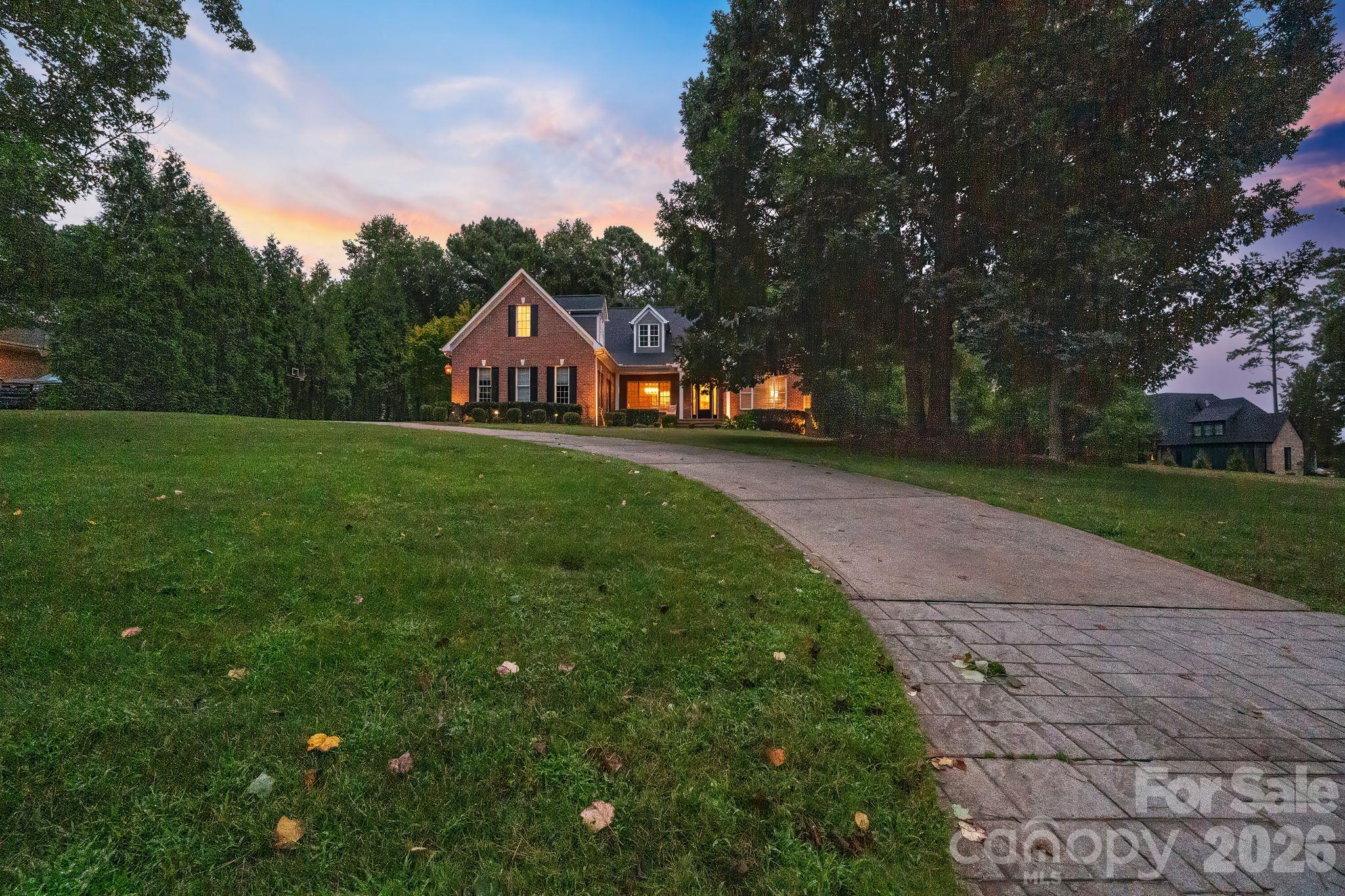Single Family Residence at 9263 Egret Ridge, Belmont, photo 4 of 45