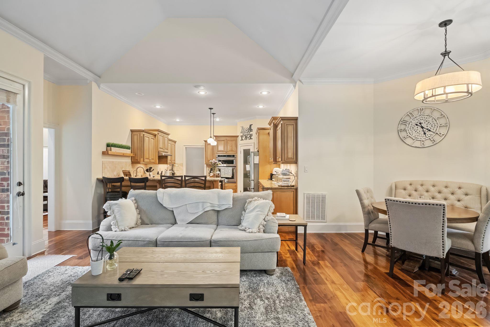 Single Family Residence at 9263 Egret Ridge, Belmont, photo 14 of 45