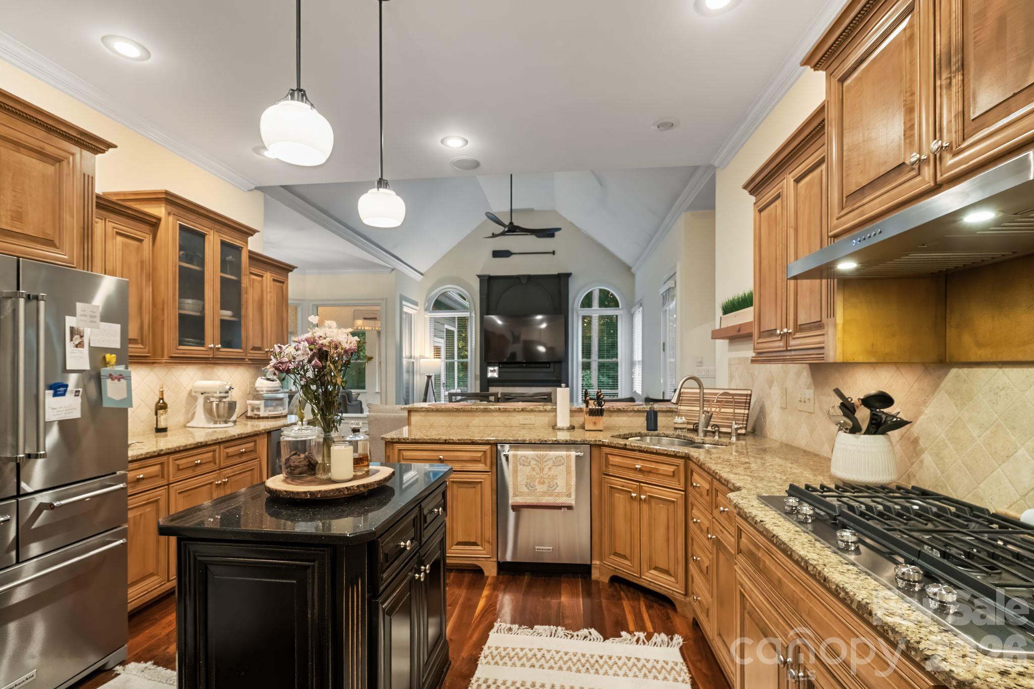 Single Family Residence at 9263 Egret Ridge, Belmont, photo 24 of 45