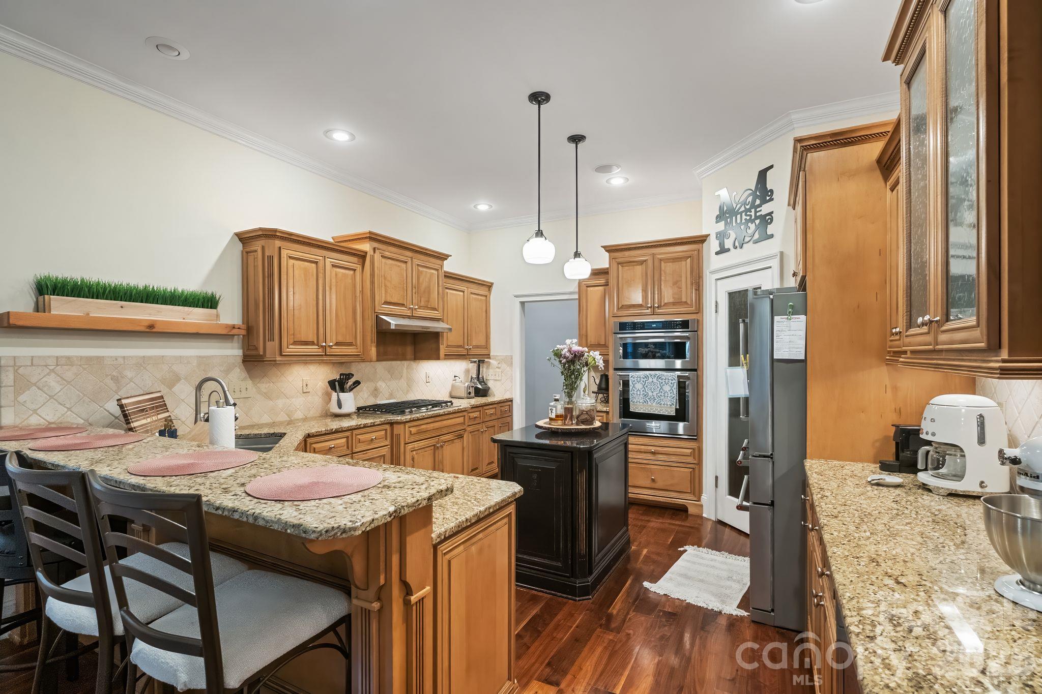 Single Family Residence at 9263 Egret Ridge, Belmont, photo 25 of 45