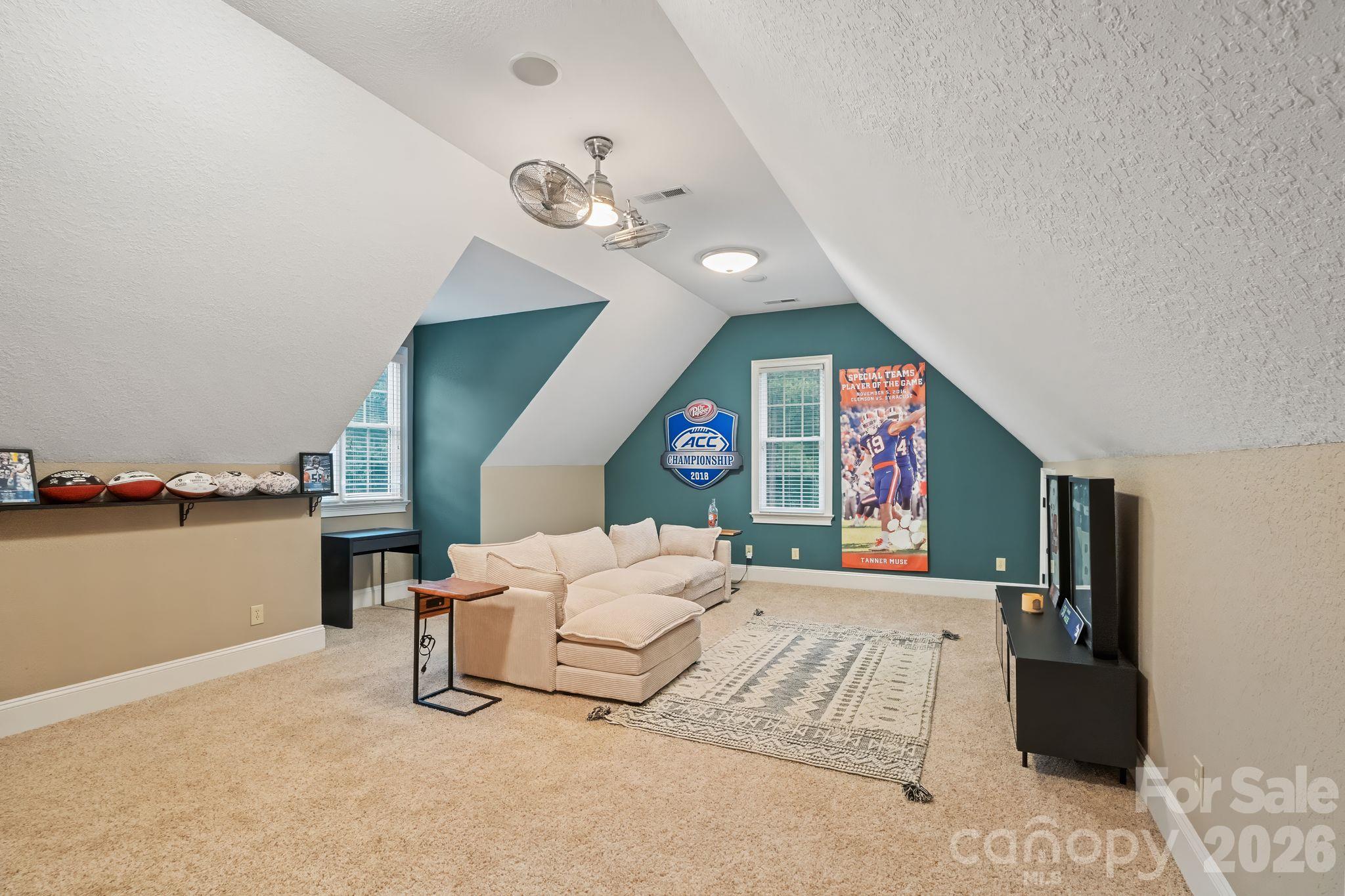 Single Family Residence at 9263 Egret Ridge, Belmont, photo 38 of 45