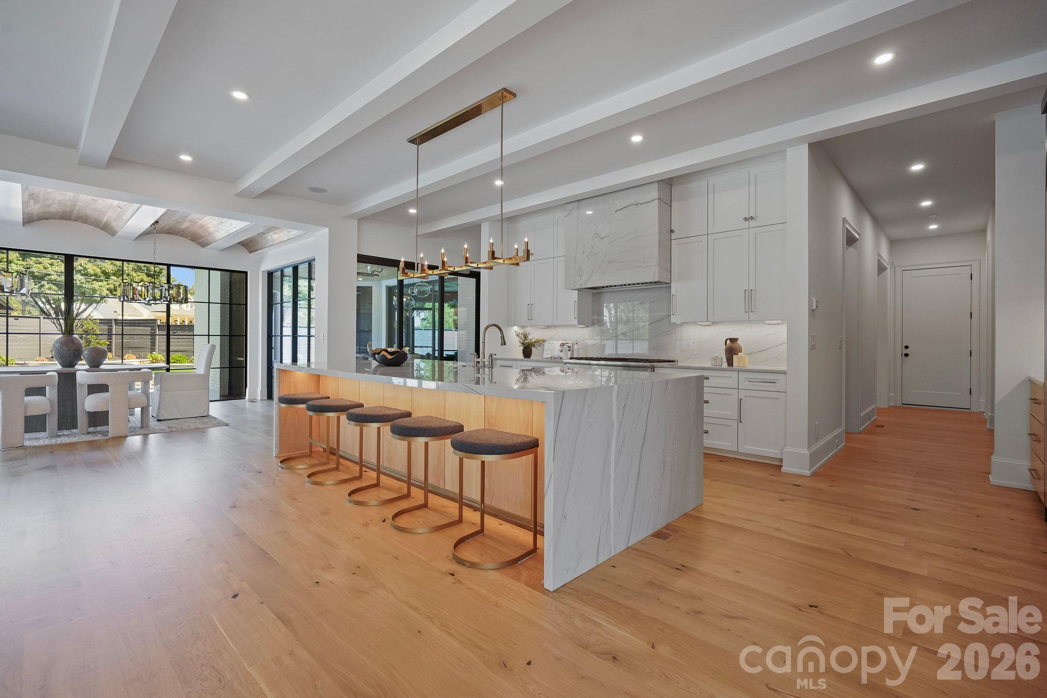 Single Family Residence at 20218 Rainbow Circle, Cornelius, photo 6 of 48