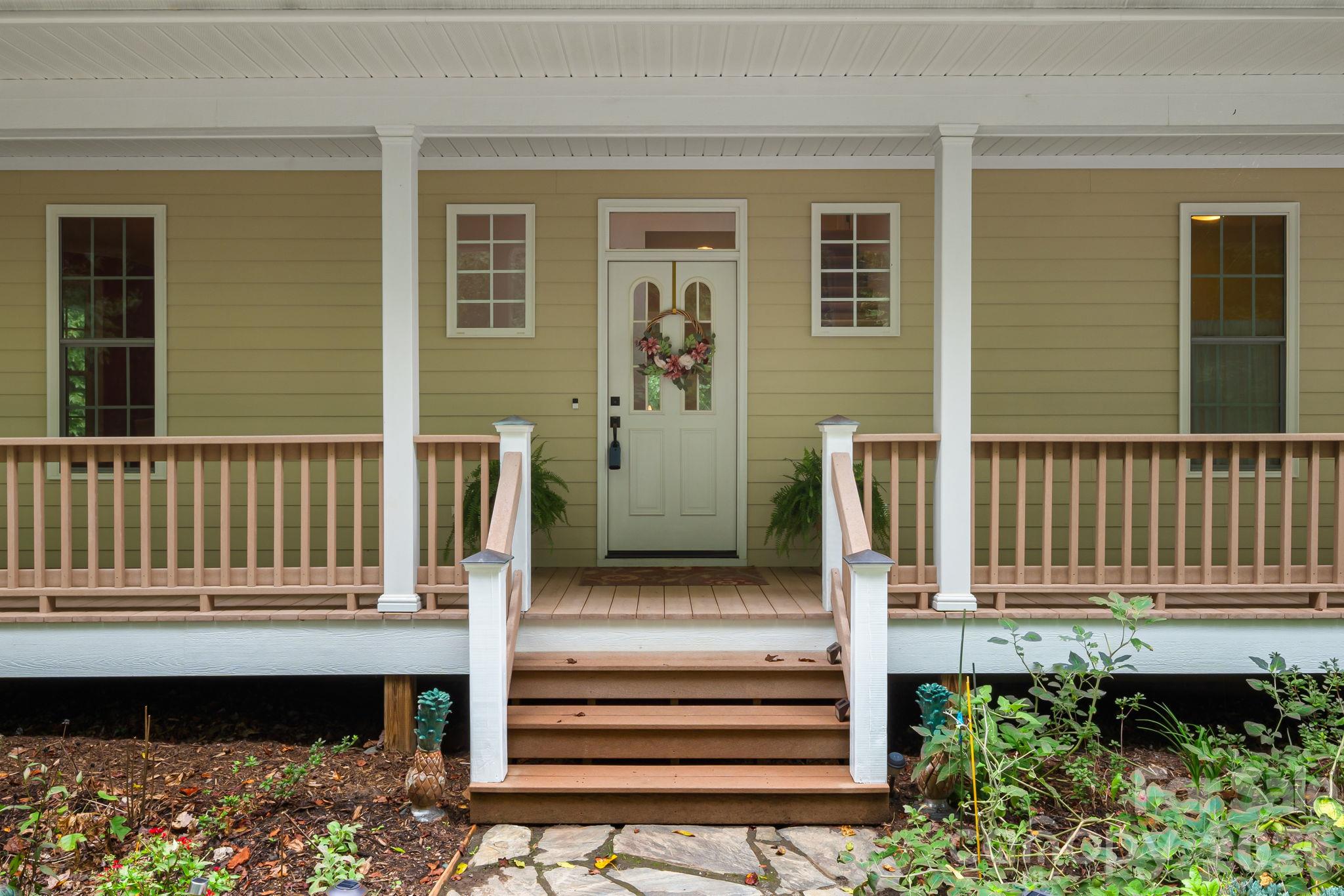 Single Family Residence at 95 Ashworth Drive, Fairview, photo 7 of 46
