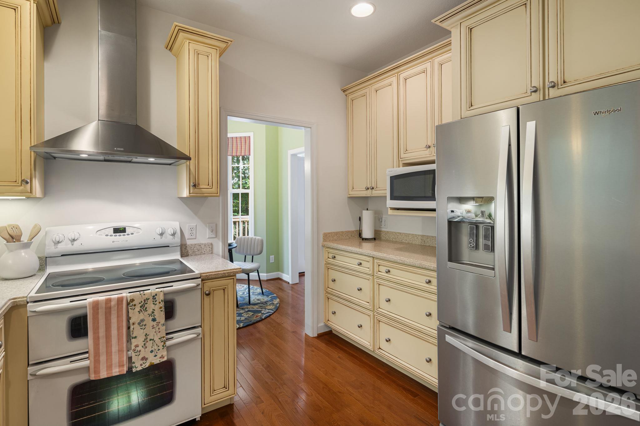 Single Family Residence at 95 Ashworth Drive, Fairview, photo 12 of 46