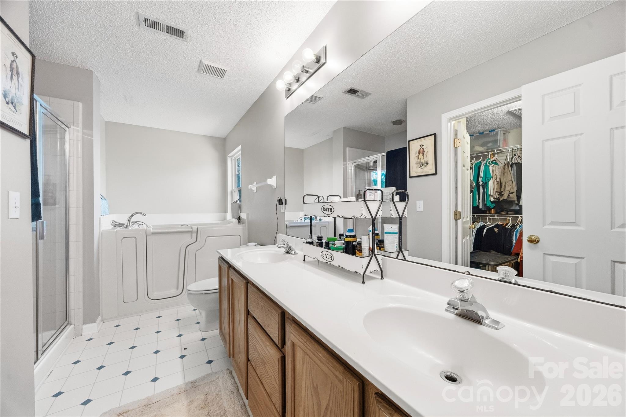 Single Family Residence at 7541 Sparkleberry Drive, Indian Trail, photo 6 of 35