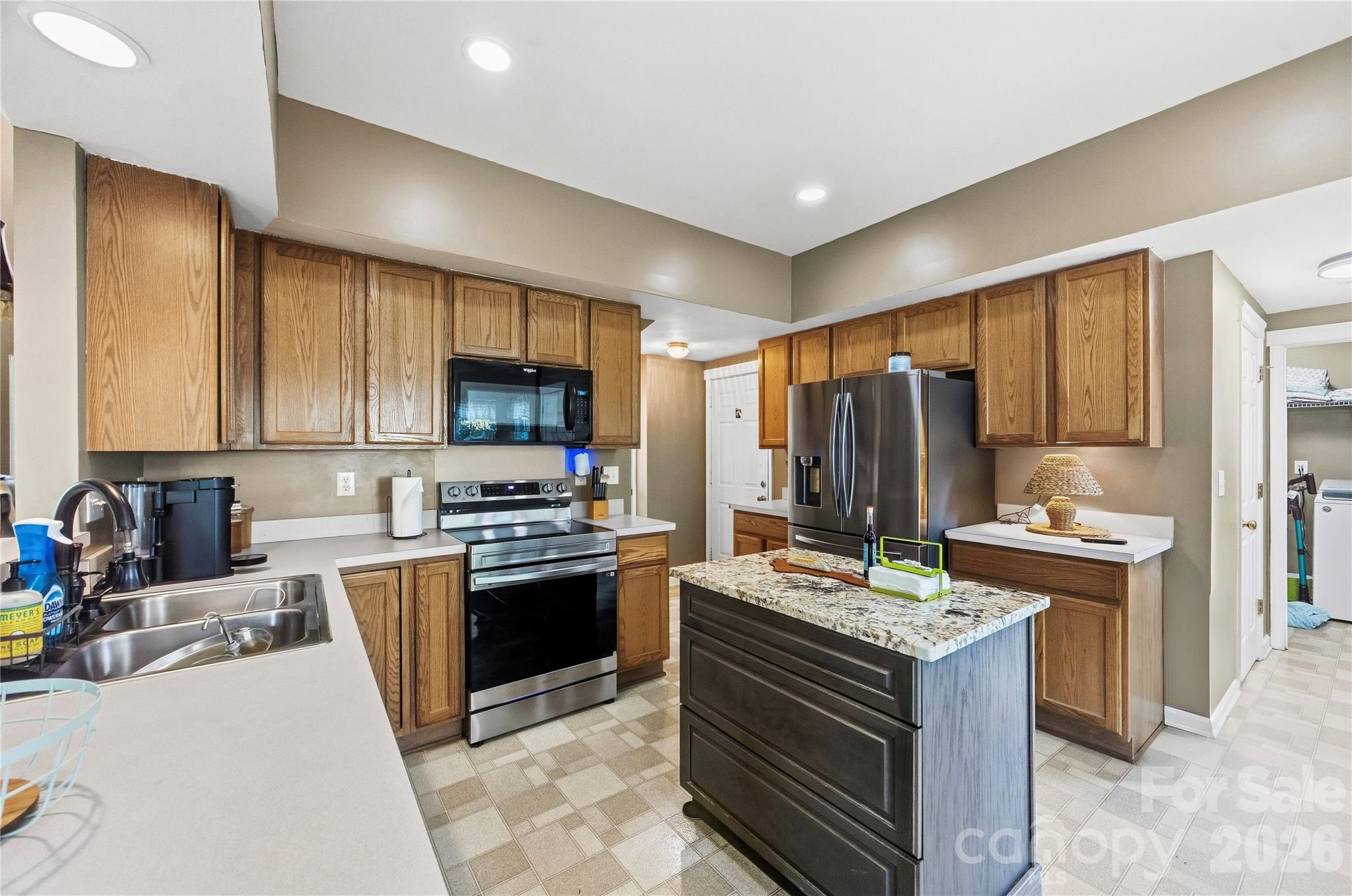 Single Family Residence at 7541 Sparkleberry Drive, Indian Trail, photo 10 of 35