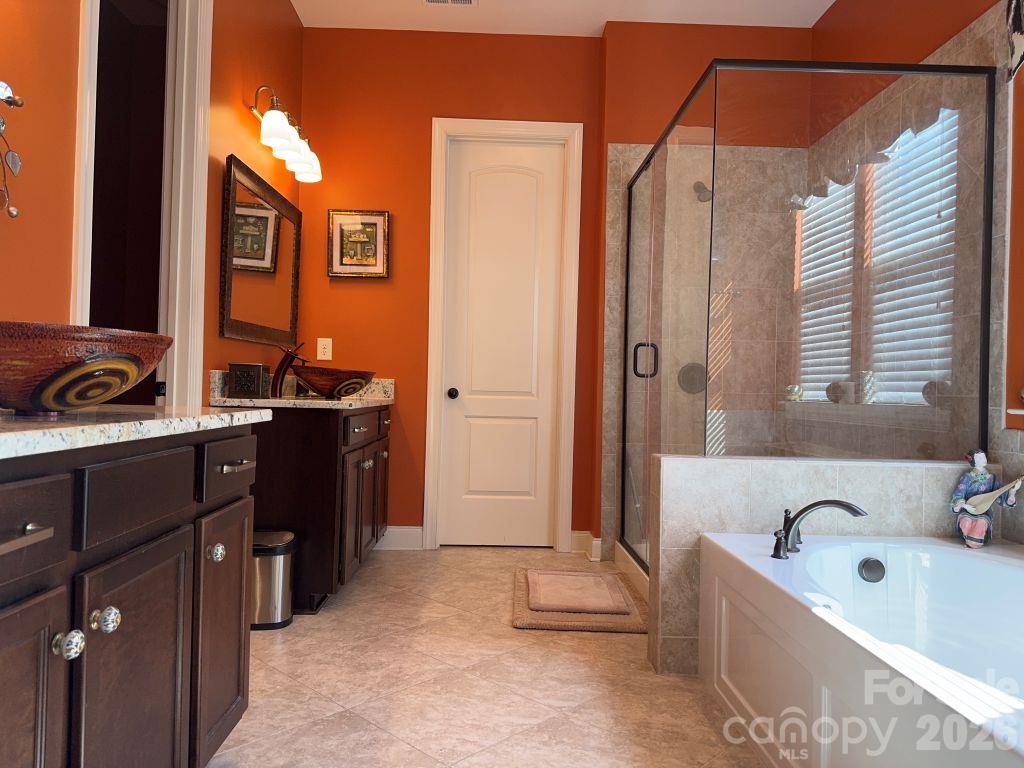 Primary Ensuite - 2001 Hampshire Court, Indian Trail