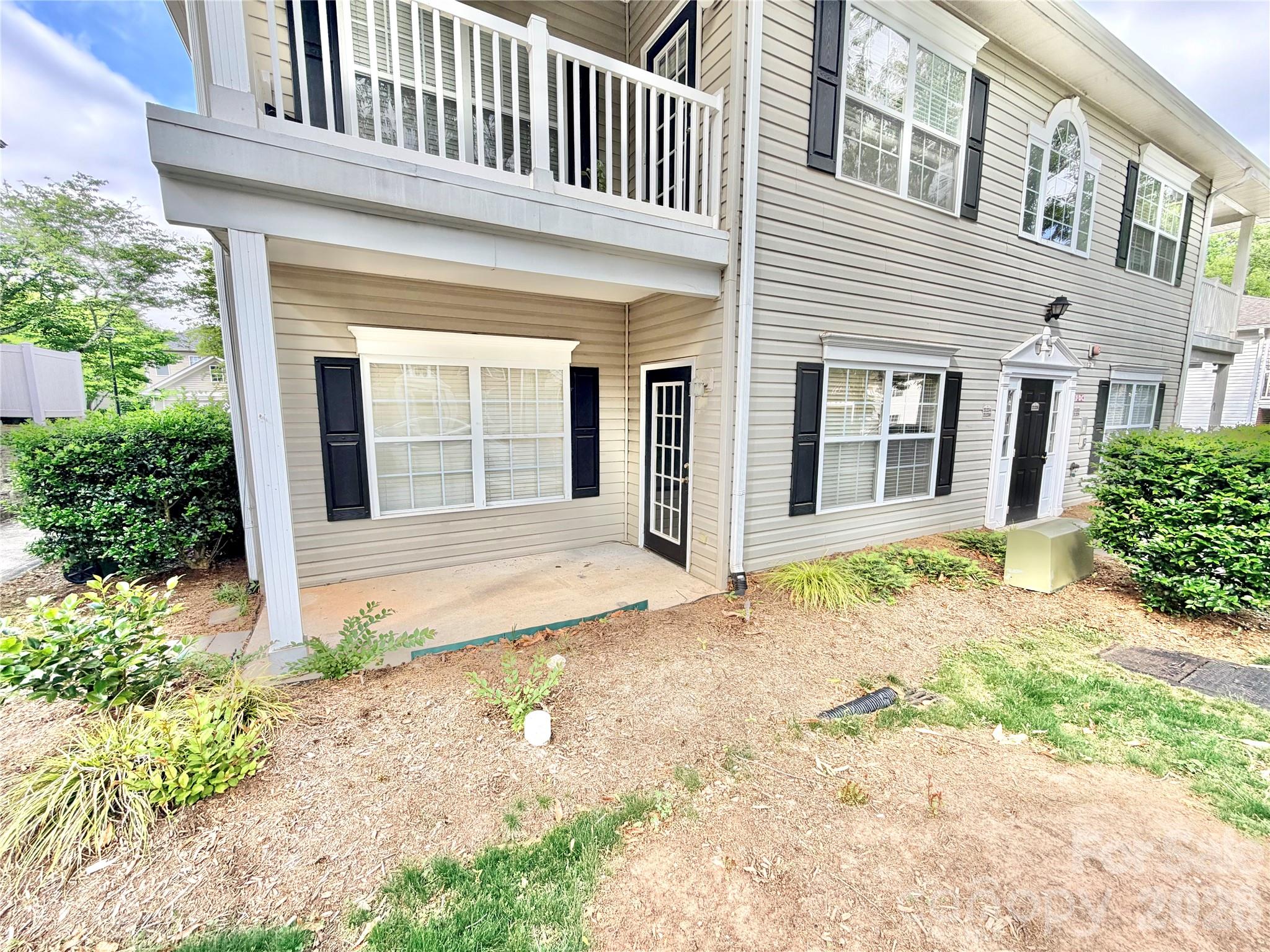 Condominium at 21230 Hickory Street, Cornelius, photo 2 of 22