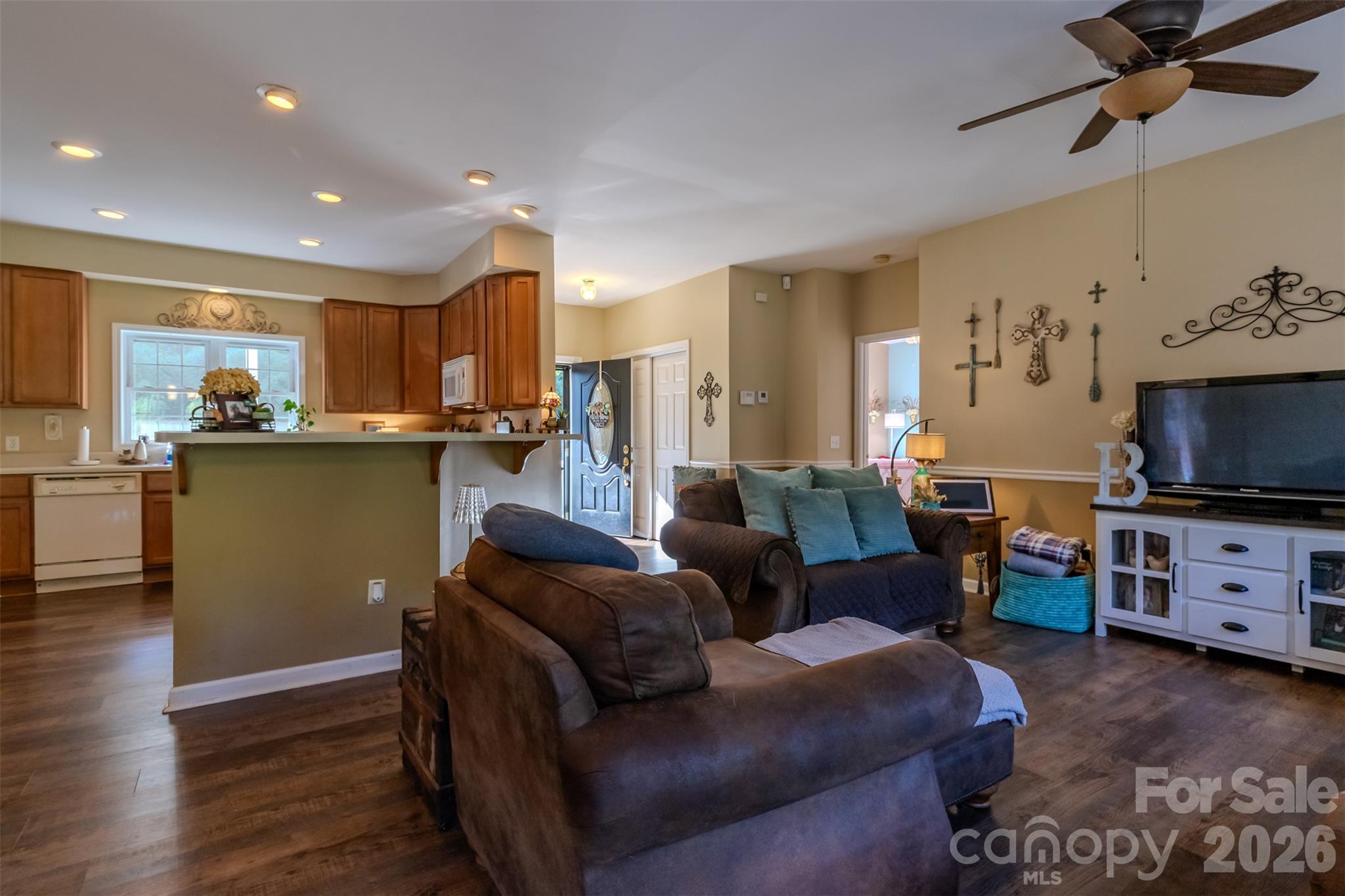 Single Family Residence at 210 Paw Jims Road, Kings Mountain, photo 6 of 22