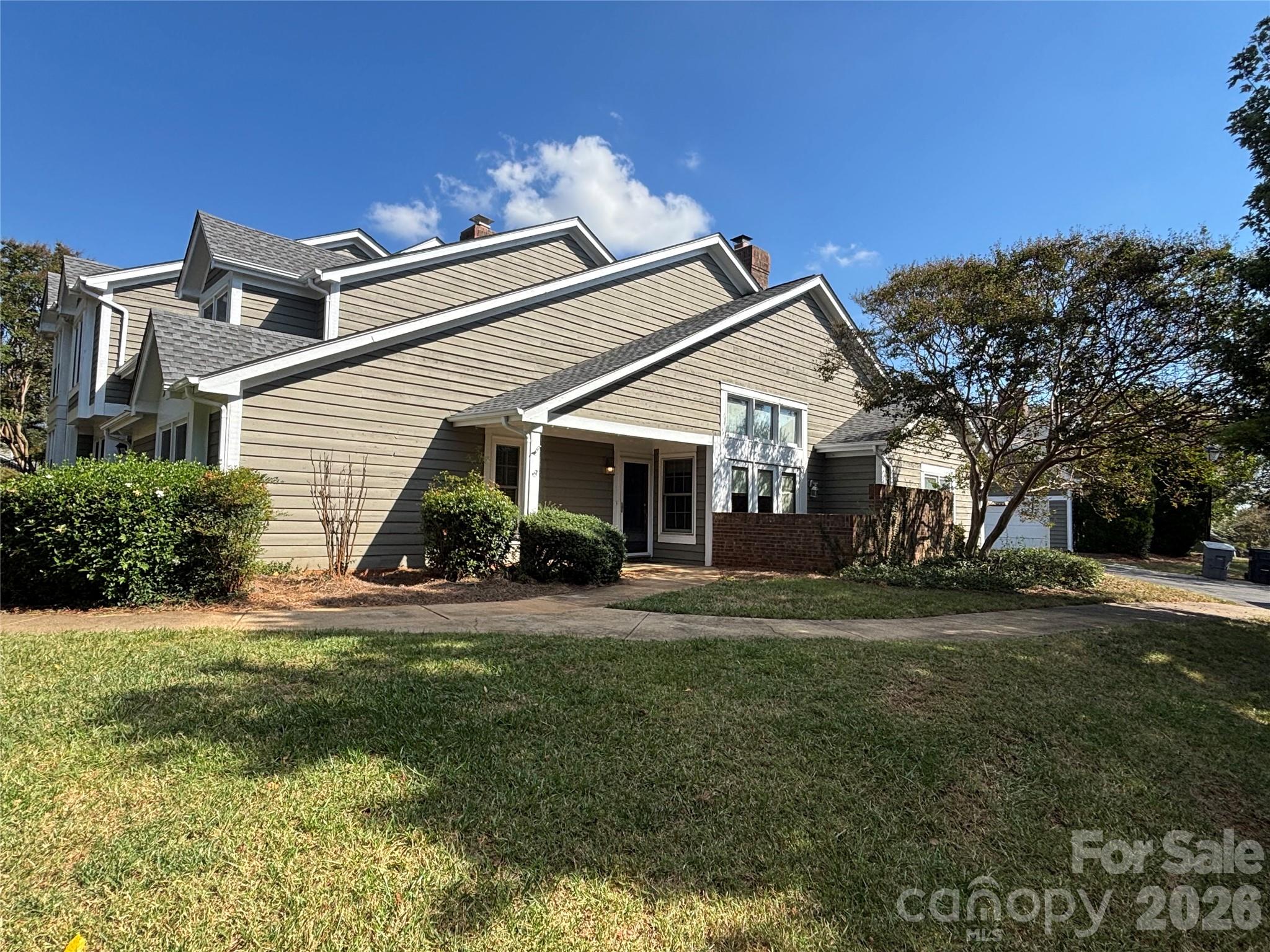 8254 Tradd Court