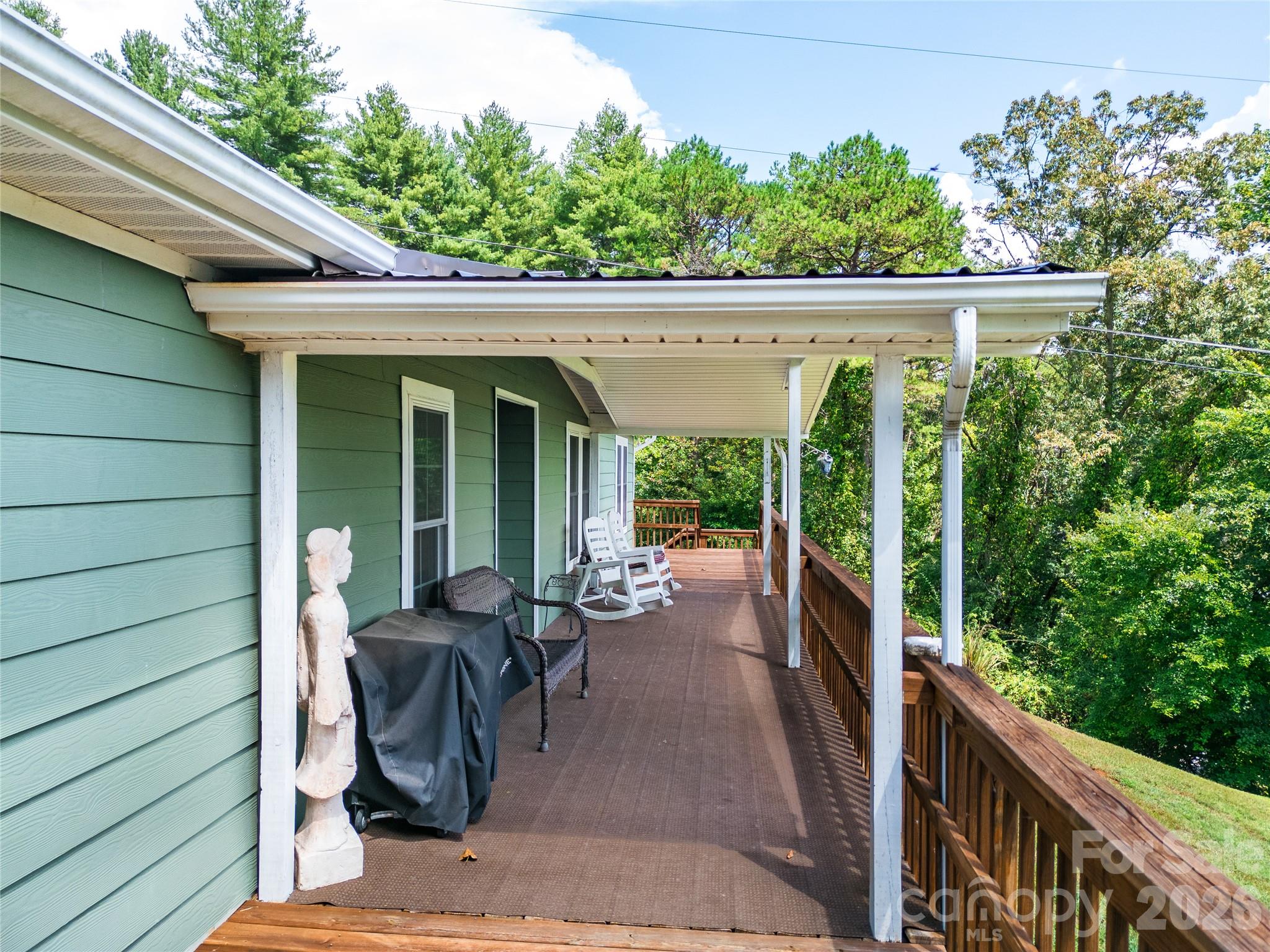 Single Family Residence at 204 Grove Road, Sylva, photo 13 of 31
