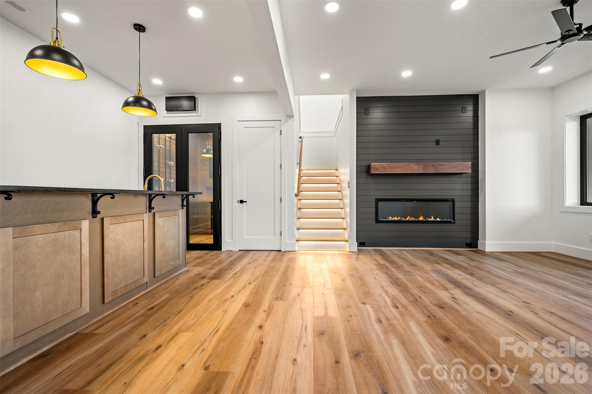 Single Family Residence at 438 Mapleton Lane, Columbus, photo 55 of 69