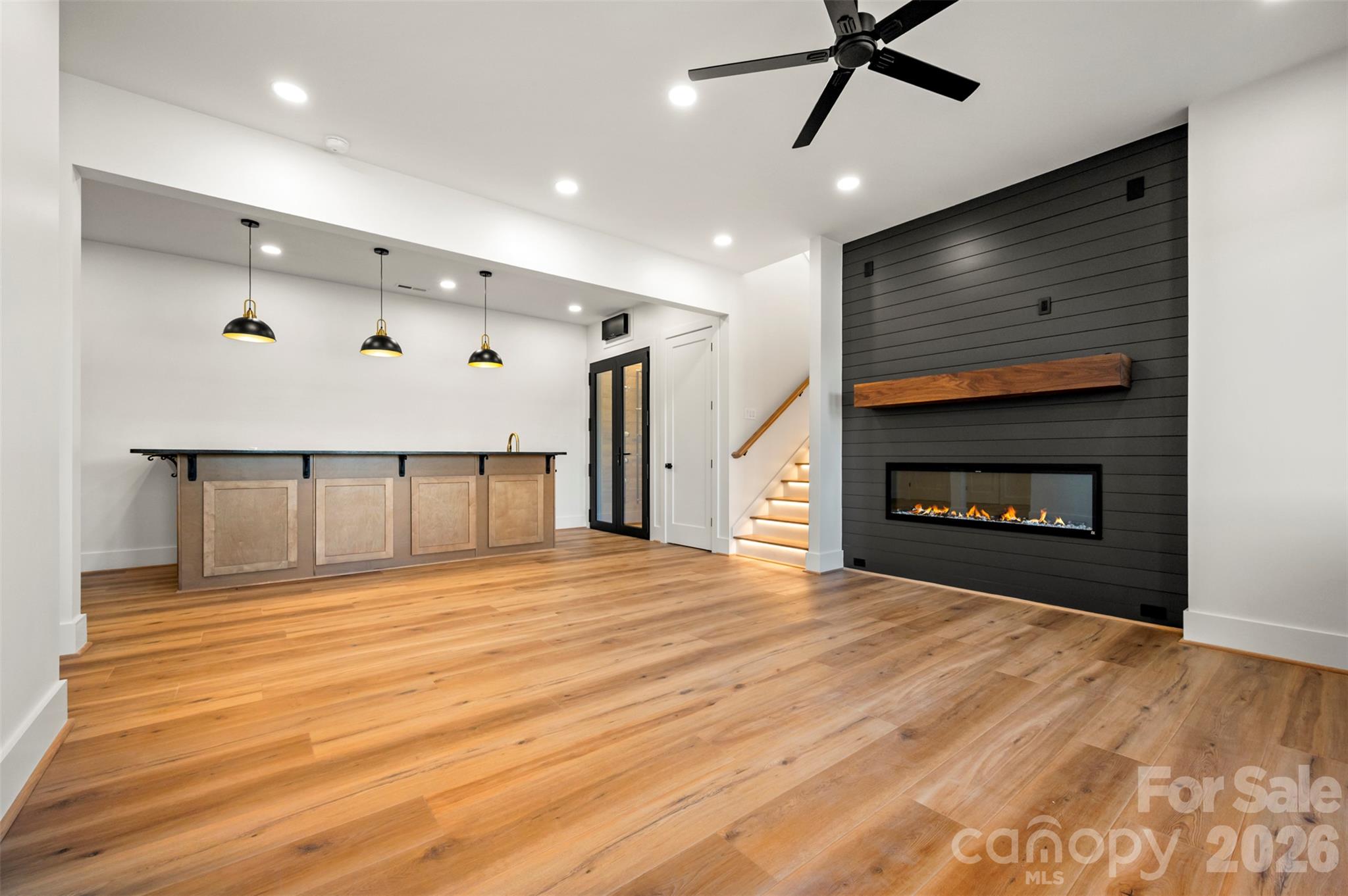 Single Family Residence at 438 Mapleton Lane, Columbus, photo 56 of 69