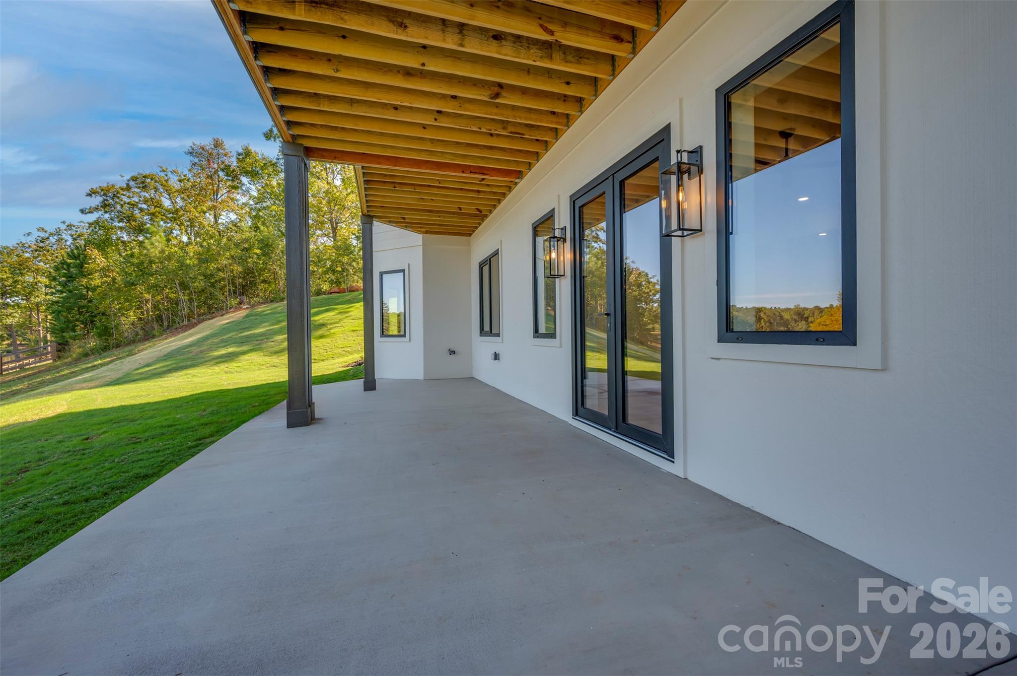 Single Family Residence at 438 Mapleton Lane, Columbus, photo 63 of 69