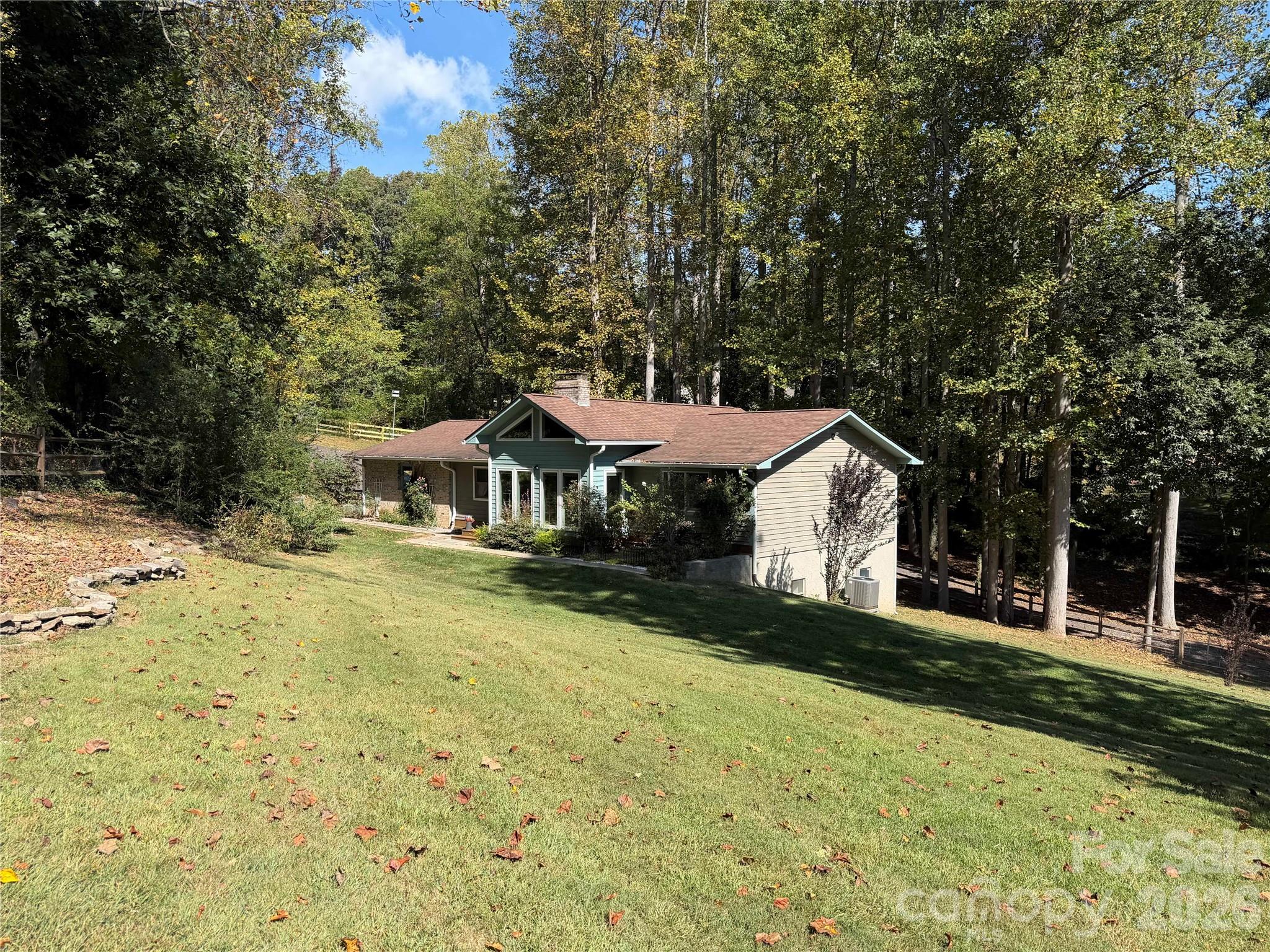 Single Family Residence at 14 Cambridge Drive, Candler, photo 18 of 47