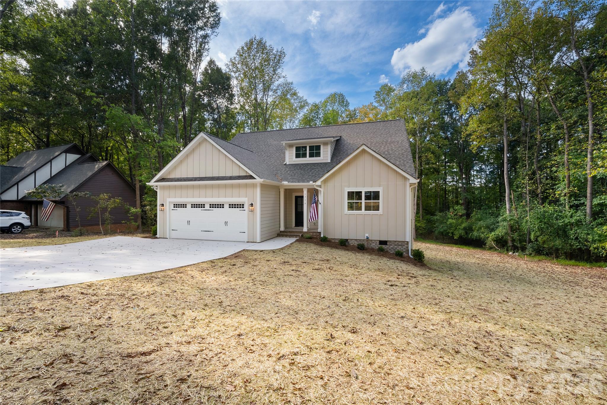 Single Family Residence at 1716 Lake lee Drive, Monroe, photo 2 of 44