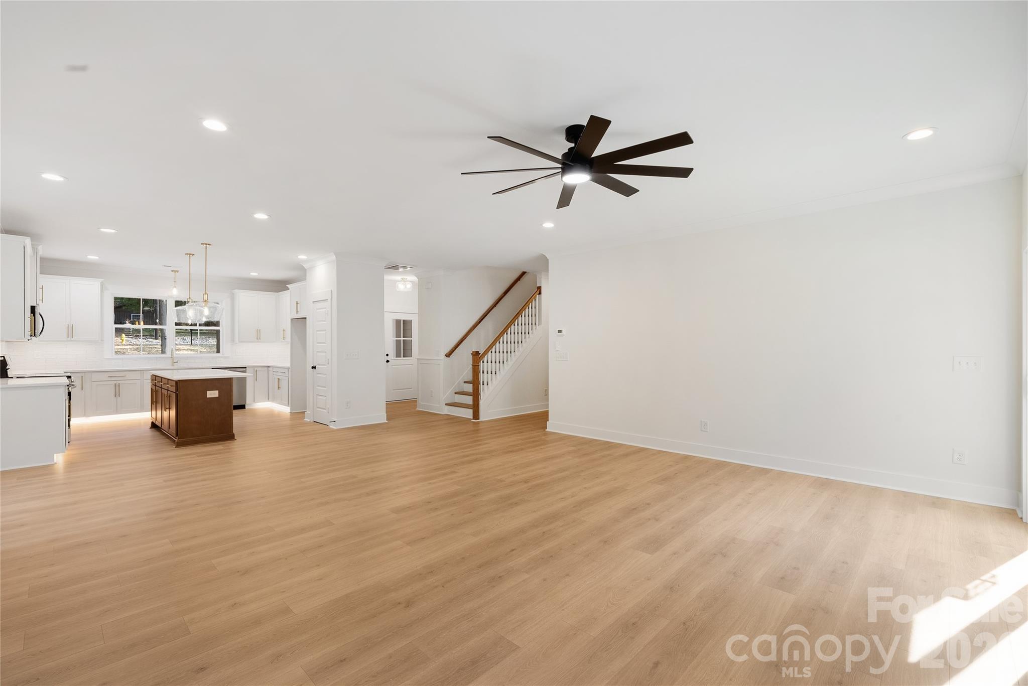 Single Family Residence at 1716 Lake lee Drive, Monroe, photo 6 of 44