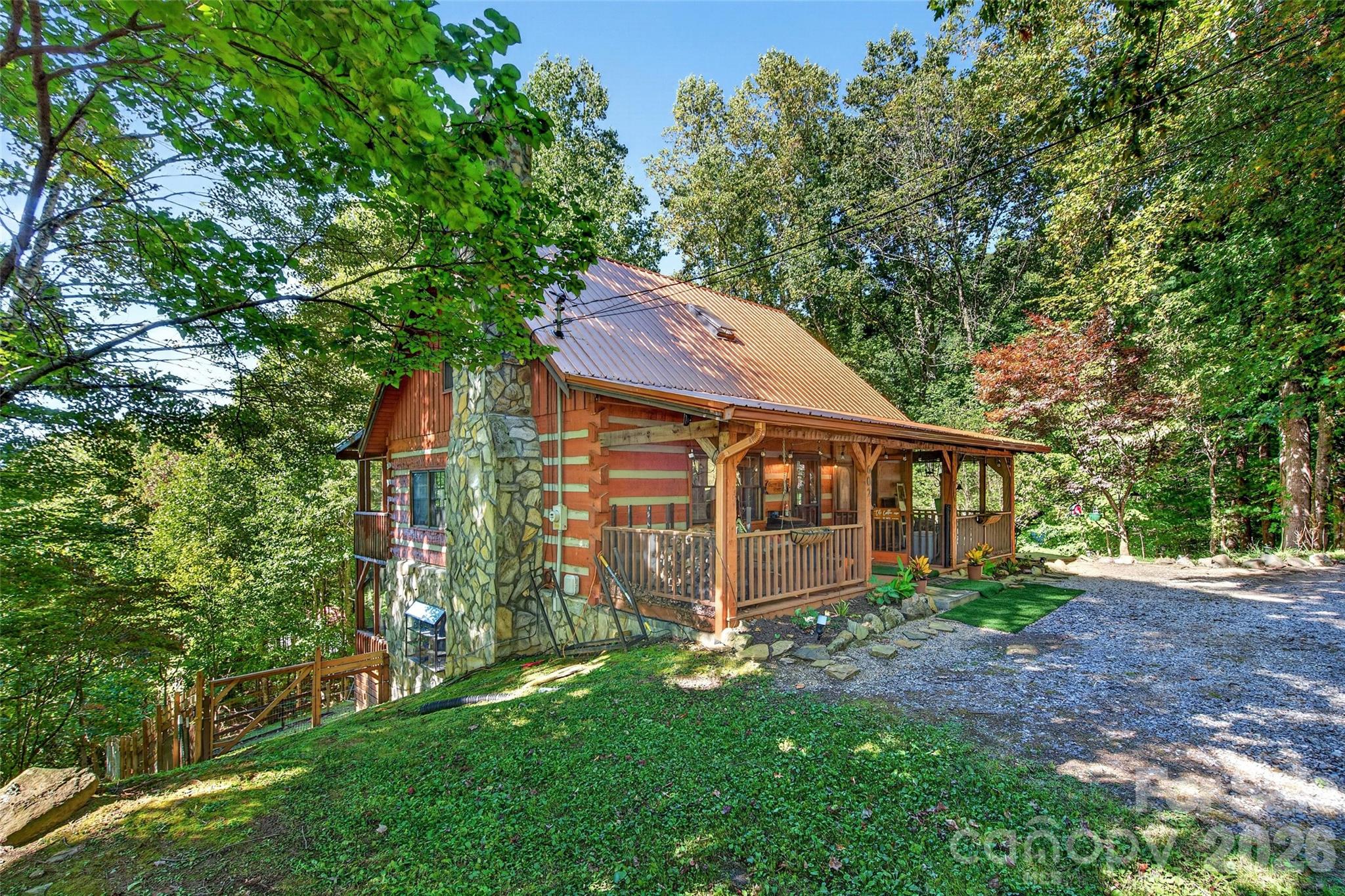 Single Family Residence at 602 Quail Cove Road, Clyde, photo 2 of 48