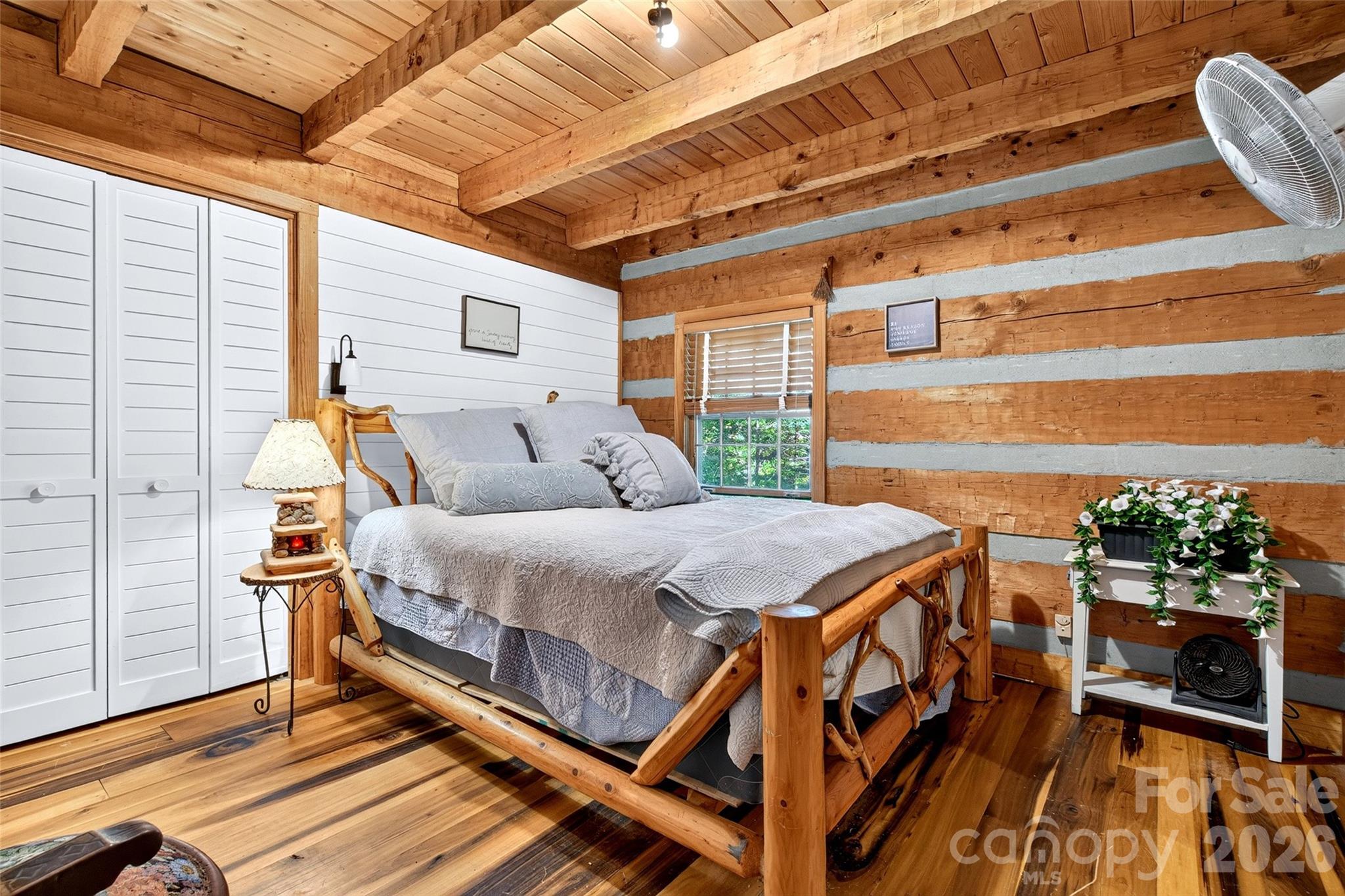 Single Family Residence at 602 Quail Cove Road, Clyde, photo 16 of 48