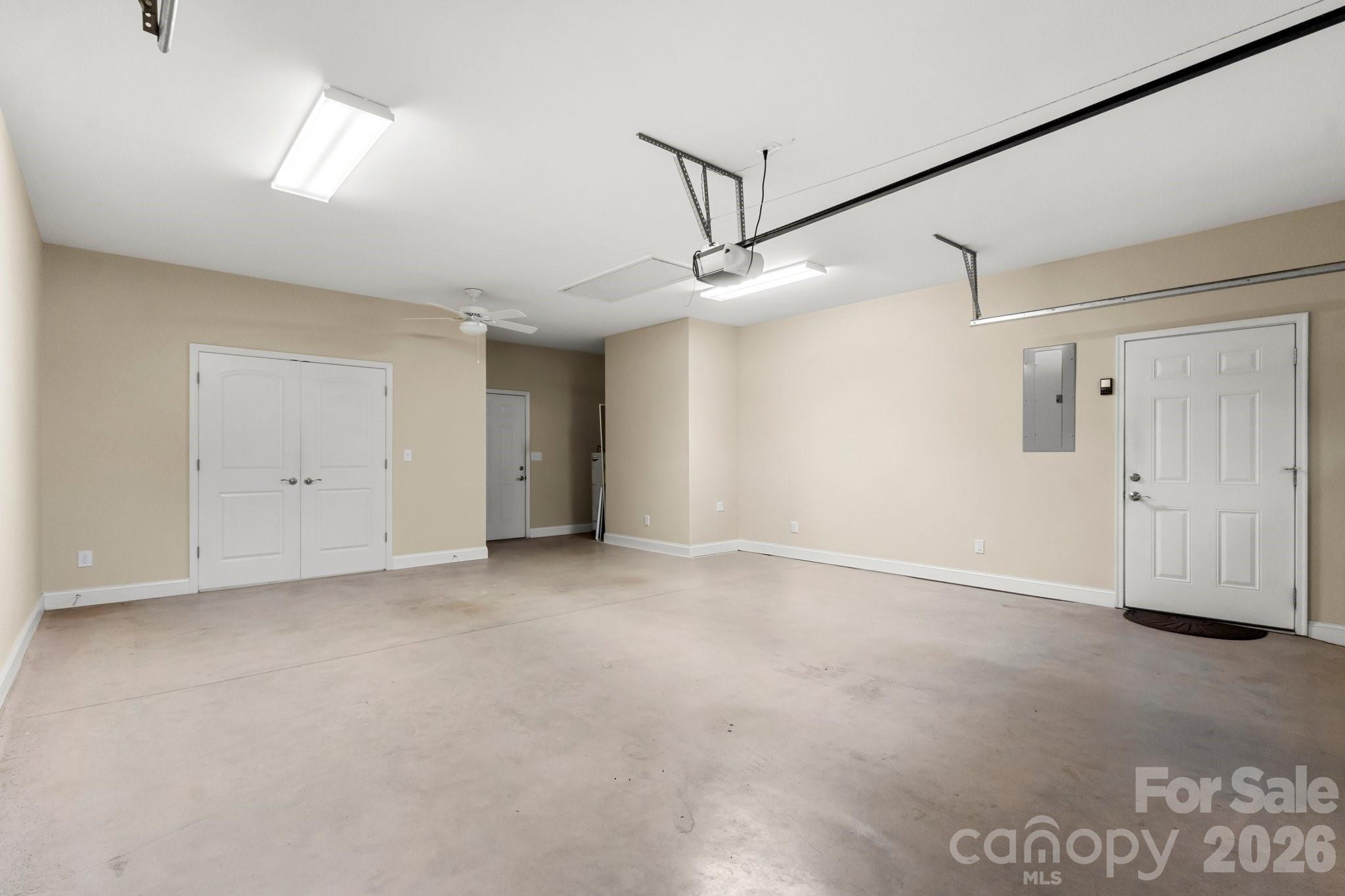 Garage - 207 Crystal Springs Lane, Shelby
