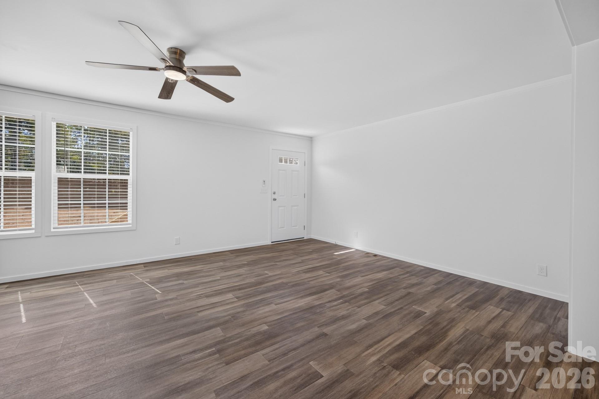 Single Family Residence at 202 Christophers Court, Lexington, photo 6 of 42