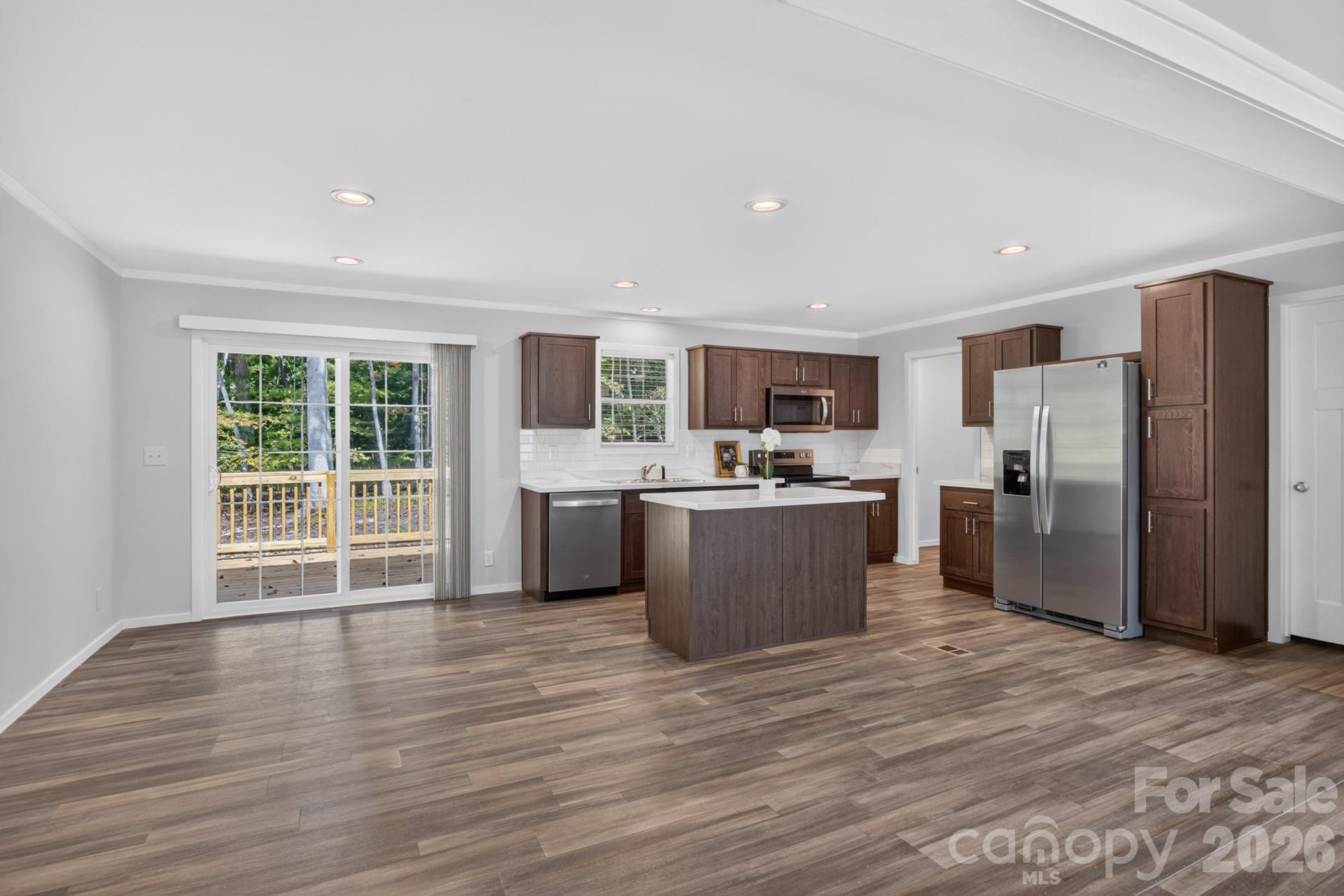 Single Family Residence at 202 Christophers Court, Lexington, photo 13 of 42