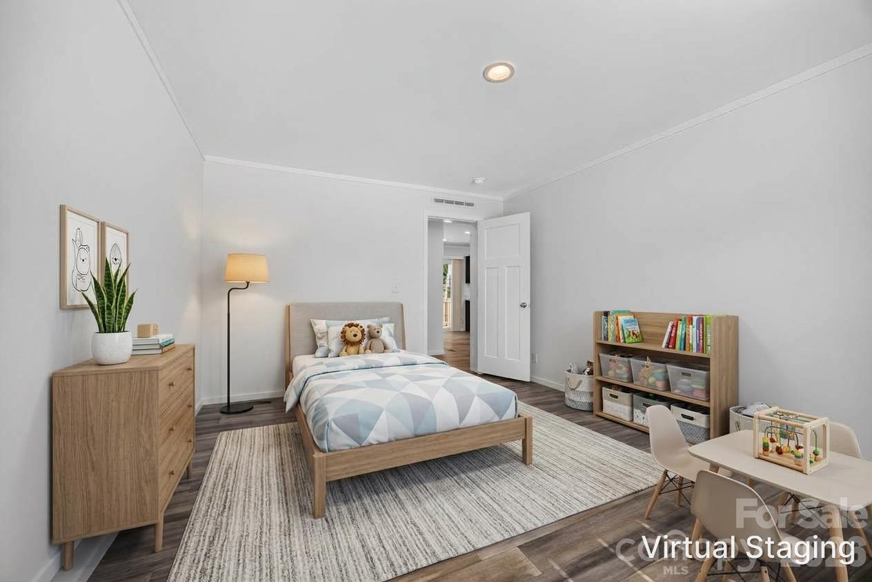 Virtually Staged - 180 Christophers Court, Lexington
