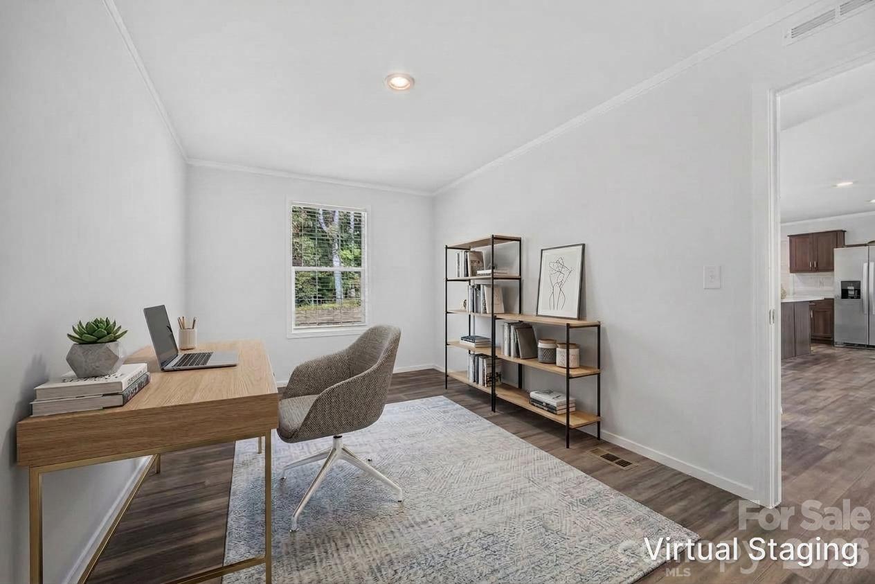 Virtually Staged - 180 Christophers Court, Lexington