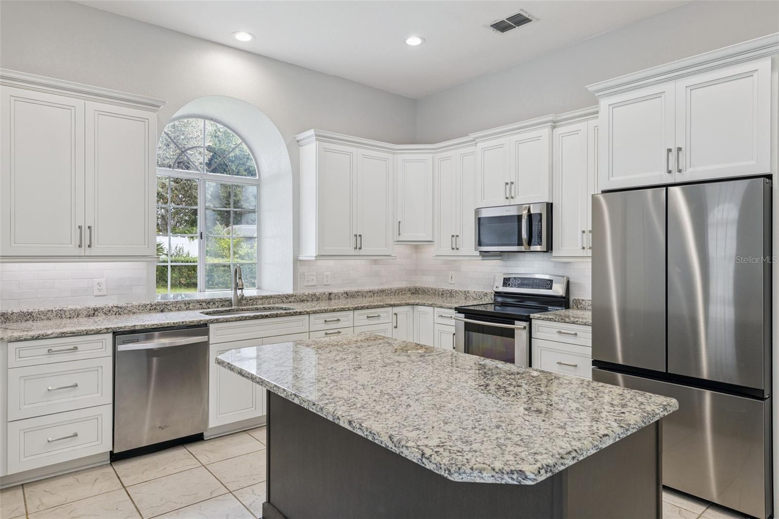 Single Family Residence at 7830 BRIDGESTONE DR, ORLANDO, photo 14 of 51