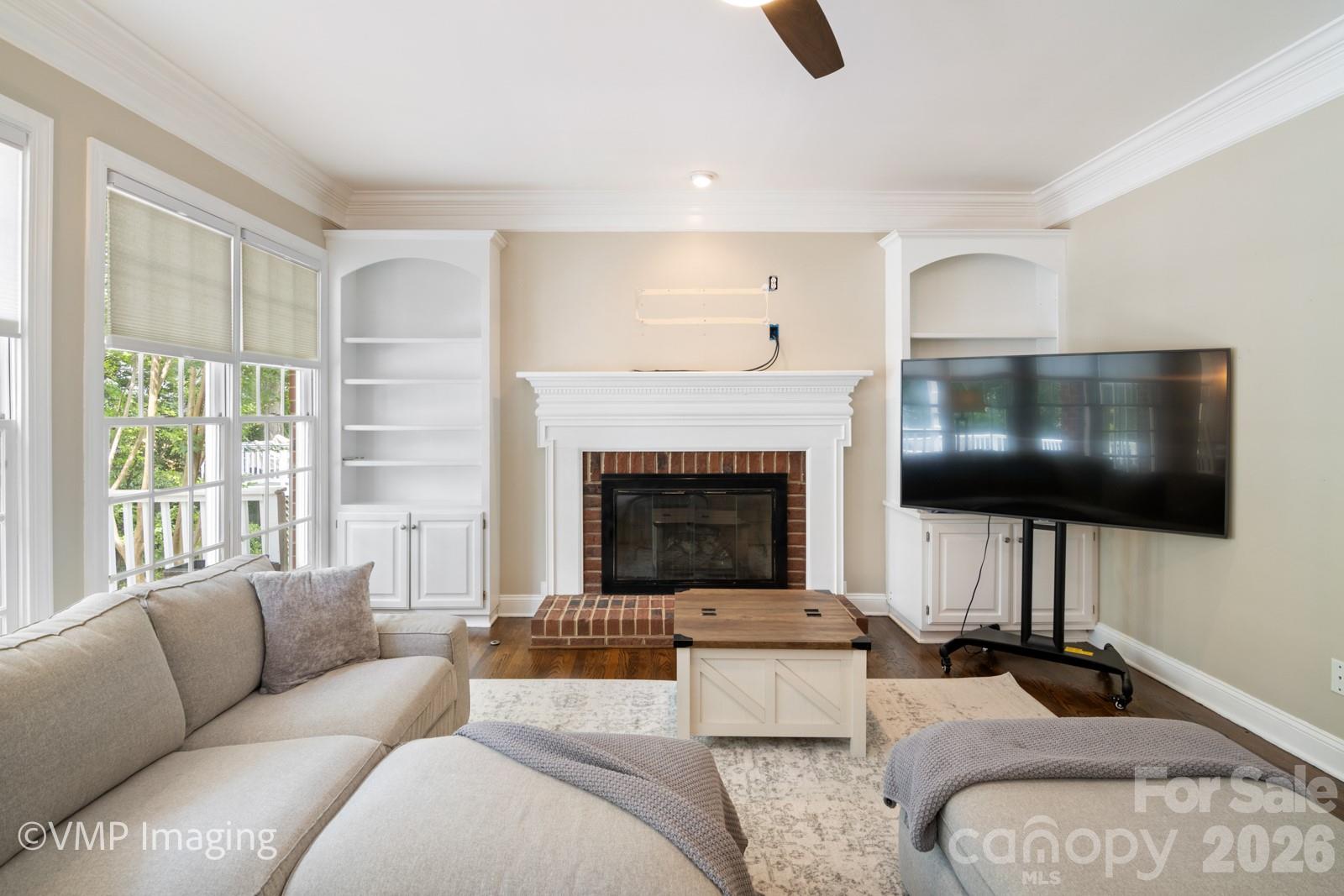 Single Family Residence at 20107 N Cove Road, Cornelius, photo 10 of 46