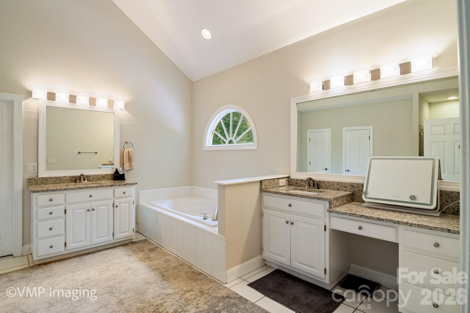 Single Family Residence at 20107 N Cove Road, Cornelius, photo 24 of 46
