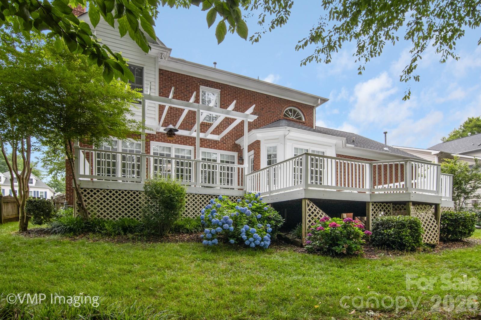 Single Family Residence at 20107 N Cove Road, Cornelius, photo 30 of 46