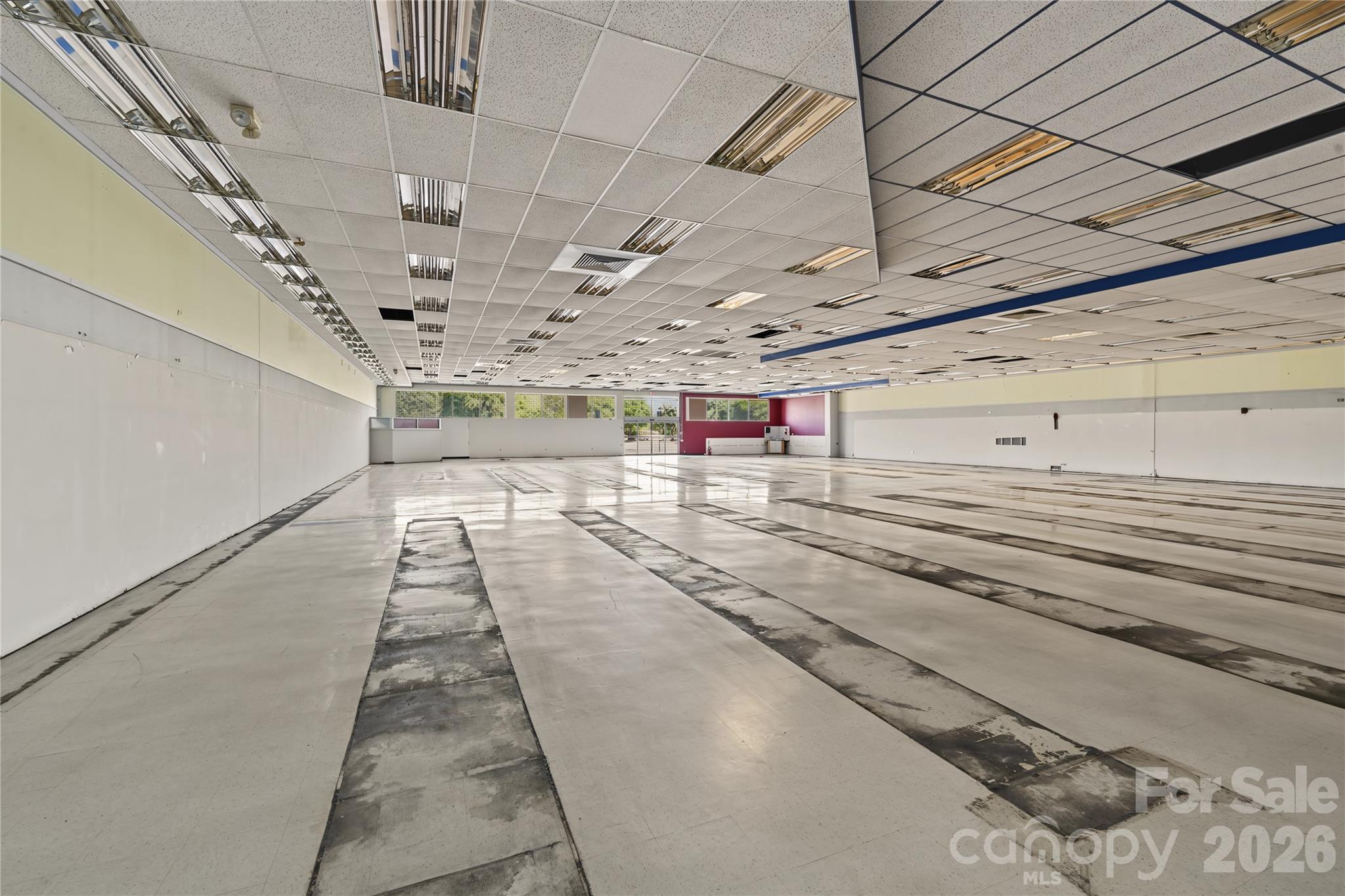 Retail at 110 W Garrison Boulevard, Gastonia, photo 21 of 29