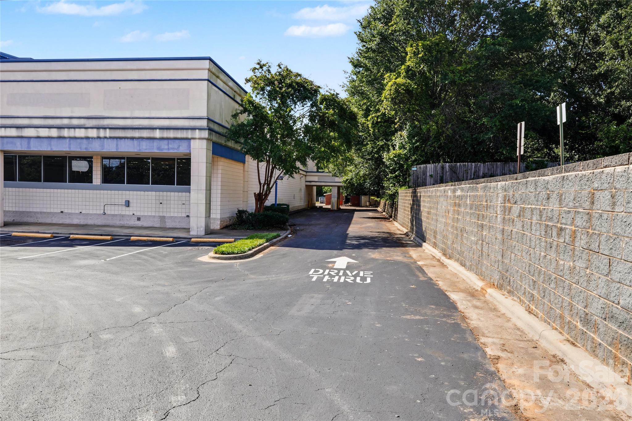 Retail at 110 W Garrison Boulevard, Gastonia, photo 22 of 29
