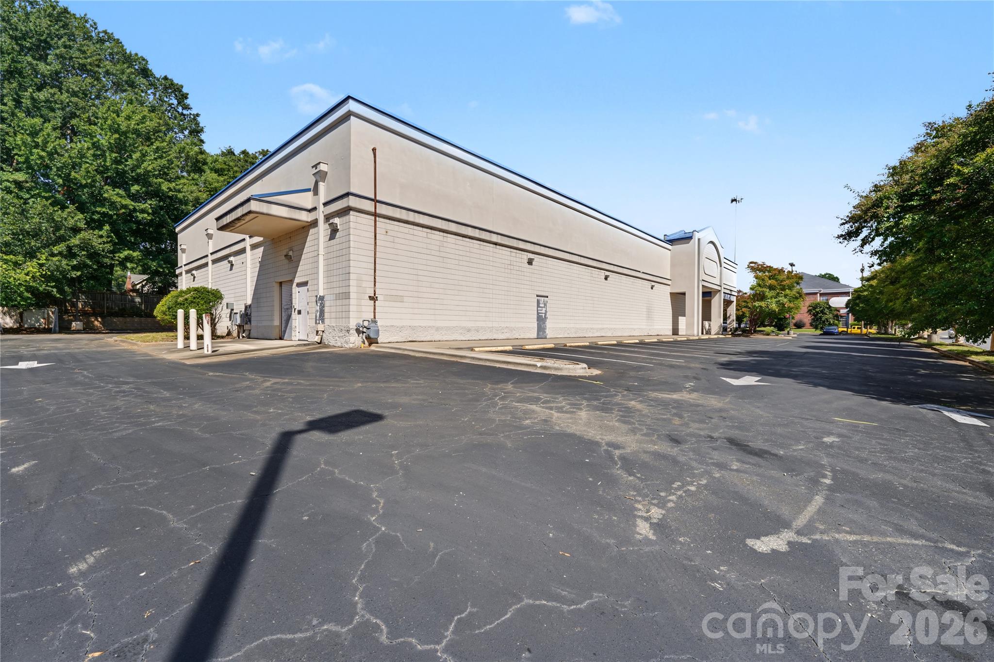 Retail at 110 W Garrison Boulevard, Gastonia, photo 24 of 29