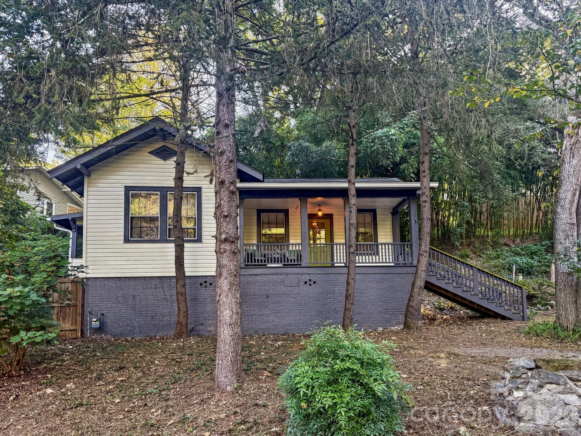 Single Family Residence at 18 Wood Avenue, Asheville, photo 38 of 39