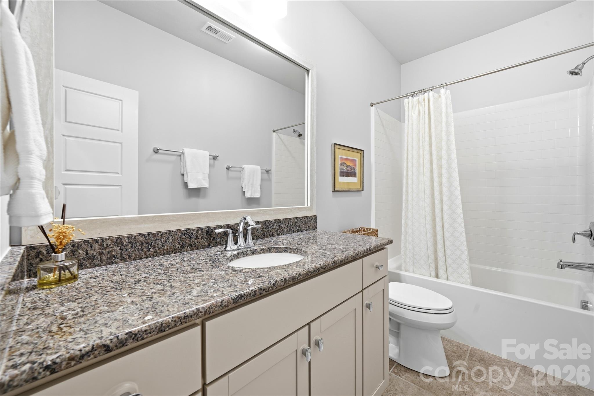 Single Family Residence at 1941 Felts Parkway, Fort Mill, photo 16 of 35