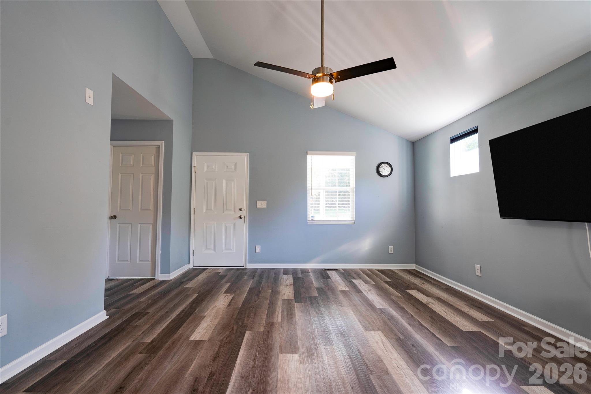 Living Room - 1414 Southridge Street, Shelby